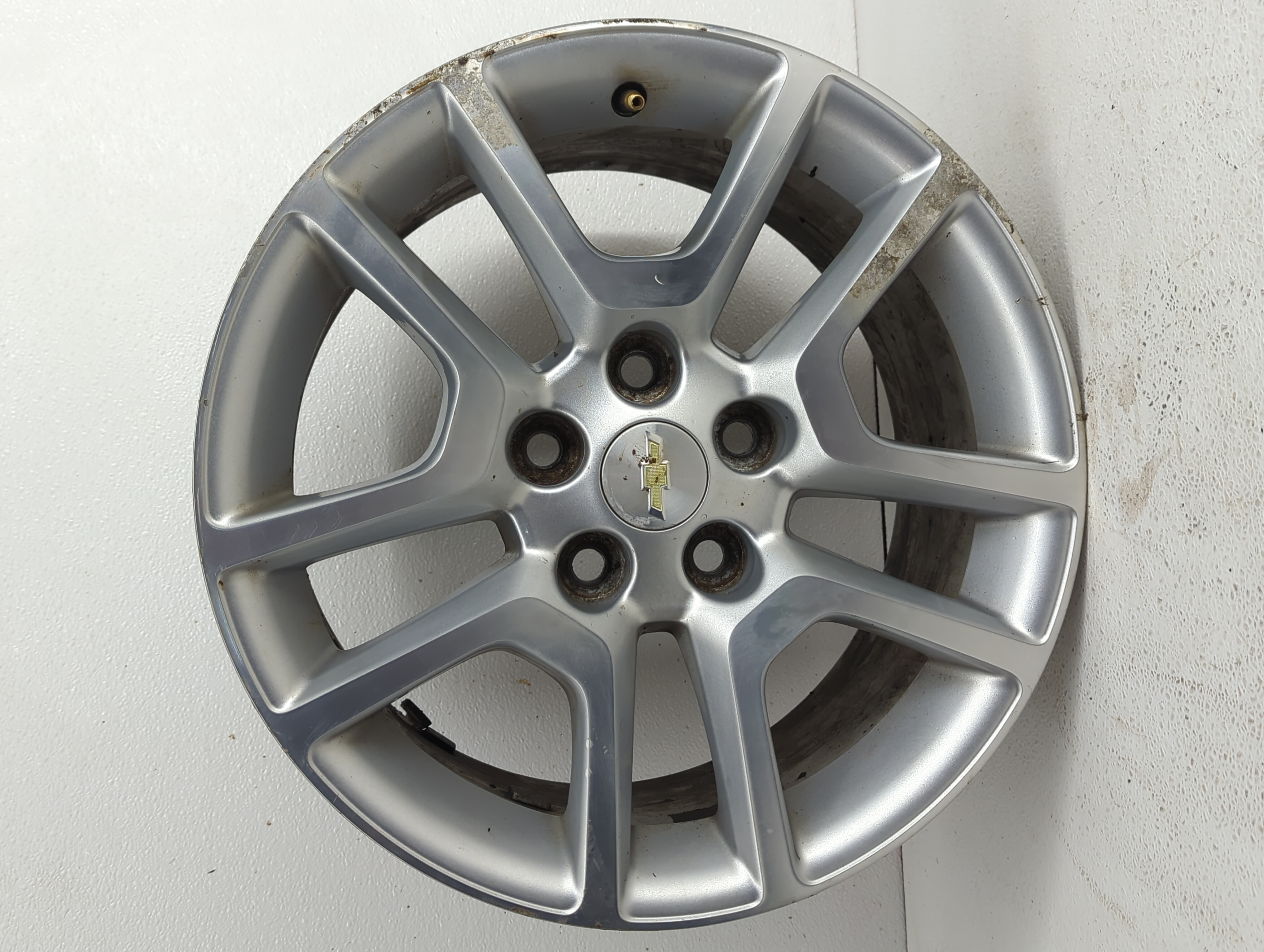 Picture of 2013-2014 Chevrolet Malibu Oem Wheel Rim 808331
