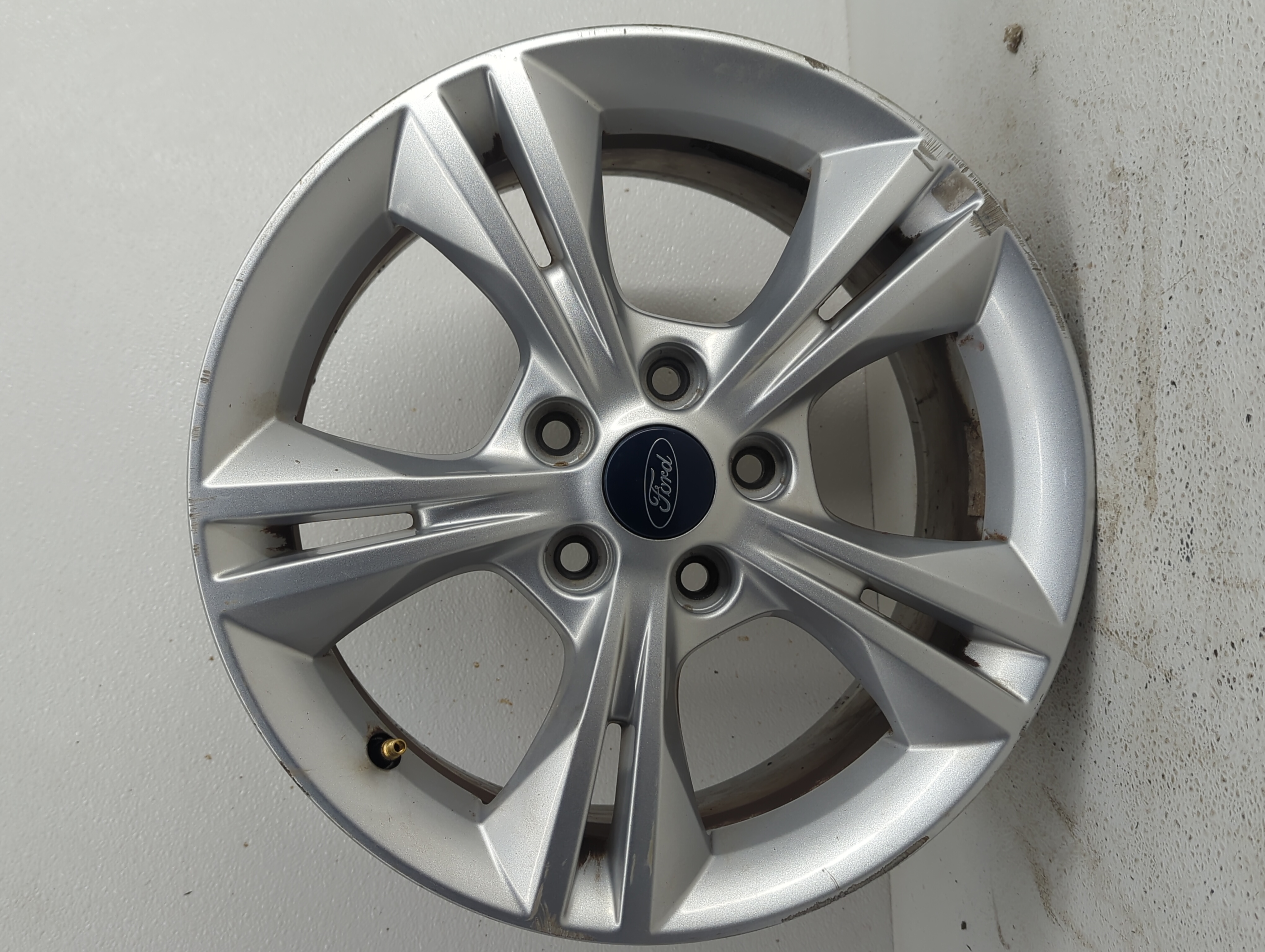 2012-2014 Ford Focus Wheel Rim Oem 808349 - Oemusedautoparts1.com