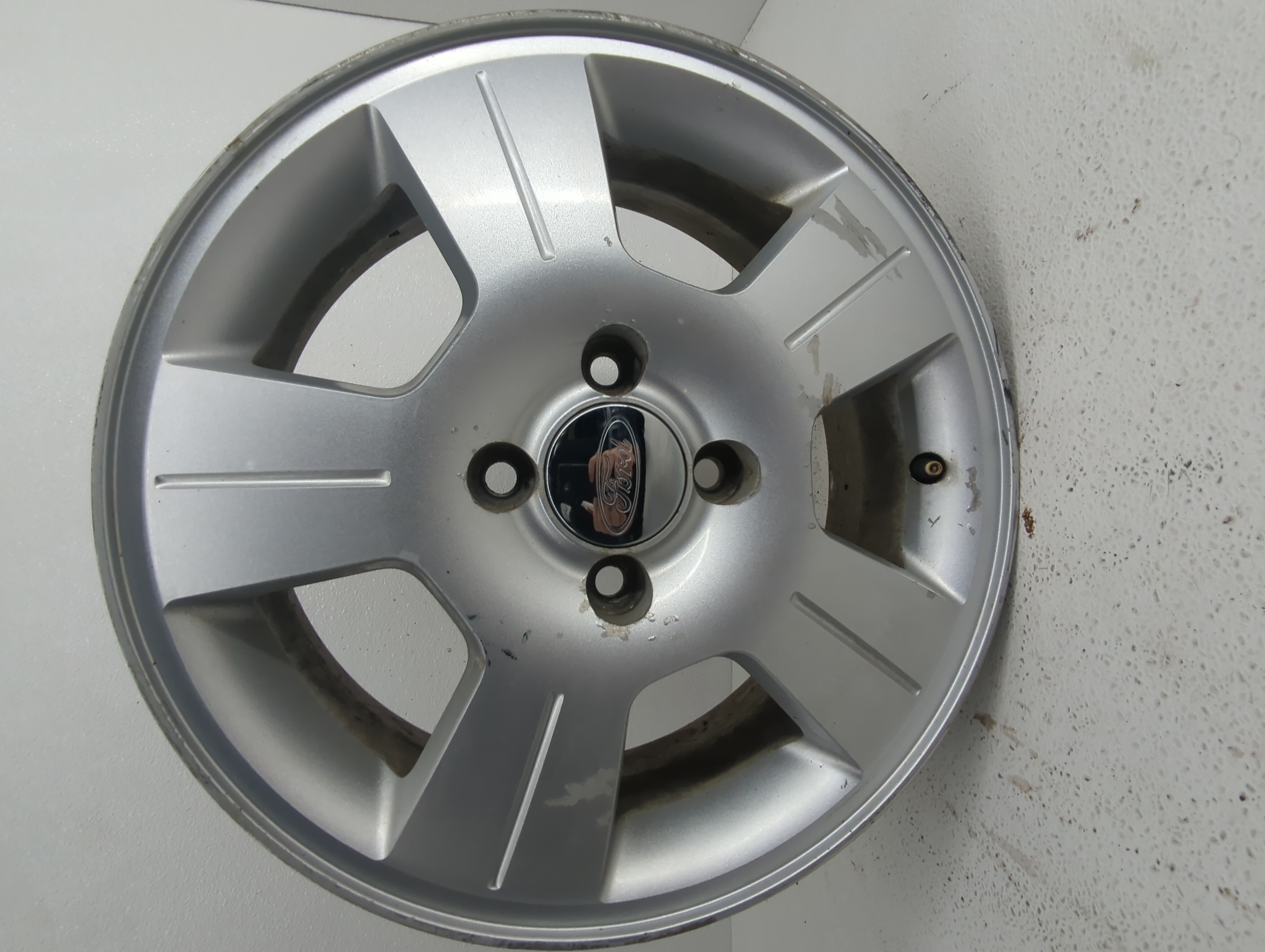 Picture of 2003-2007 Ford Focus Oem Wheel Rim 810631