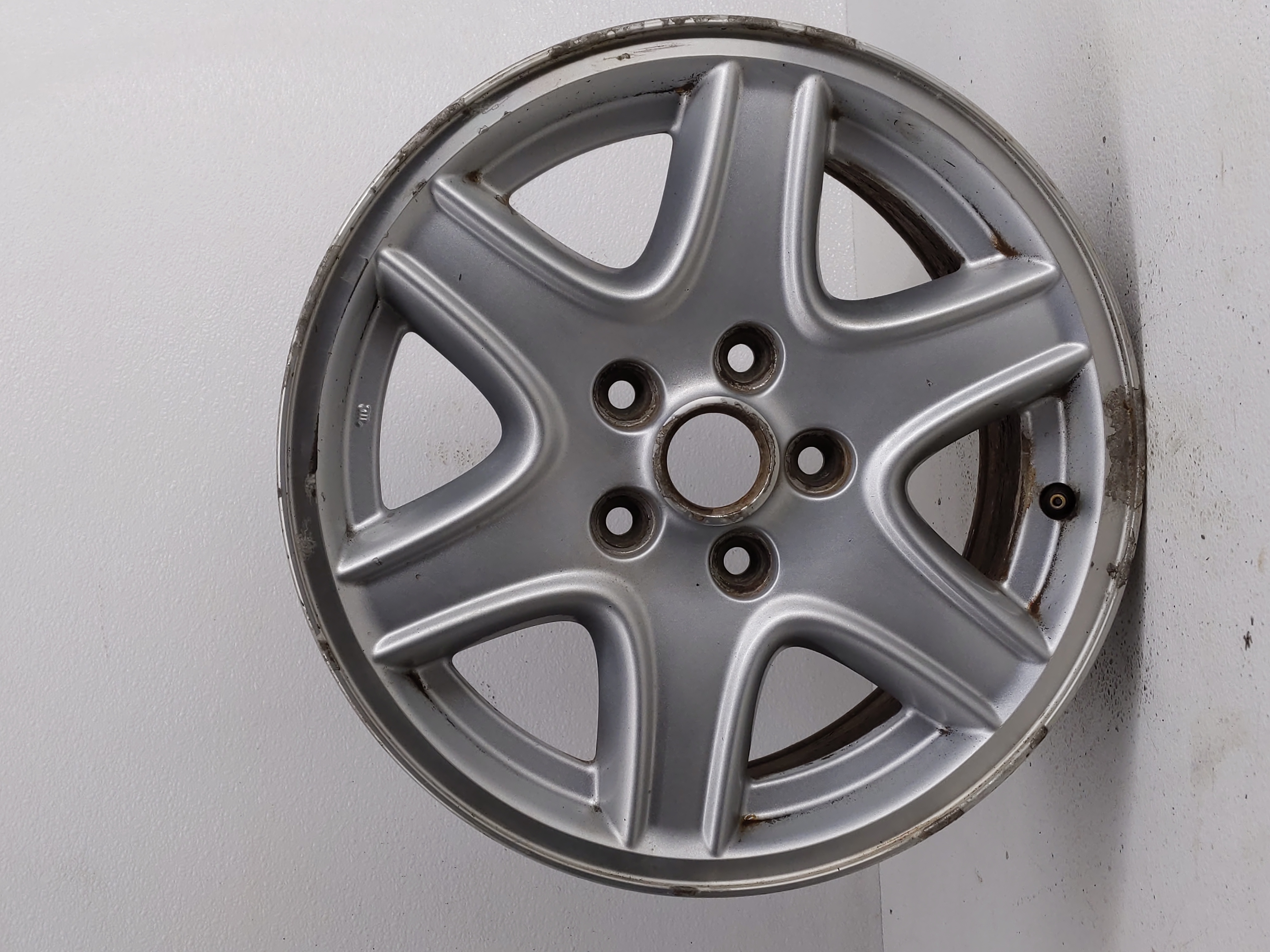 Picture of 2003-2007 Jeep Liberty Wheel Rim Oem 811349