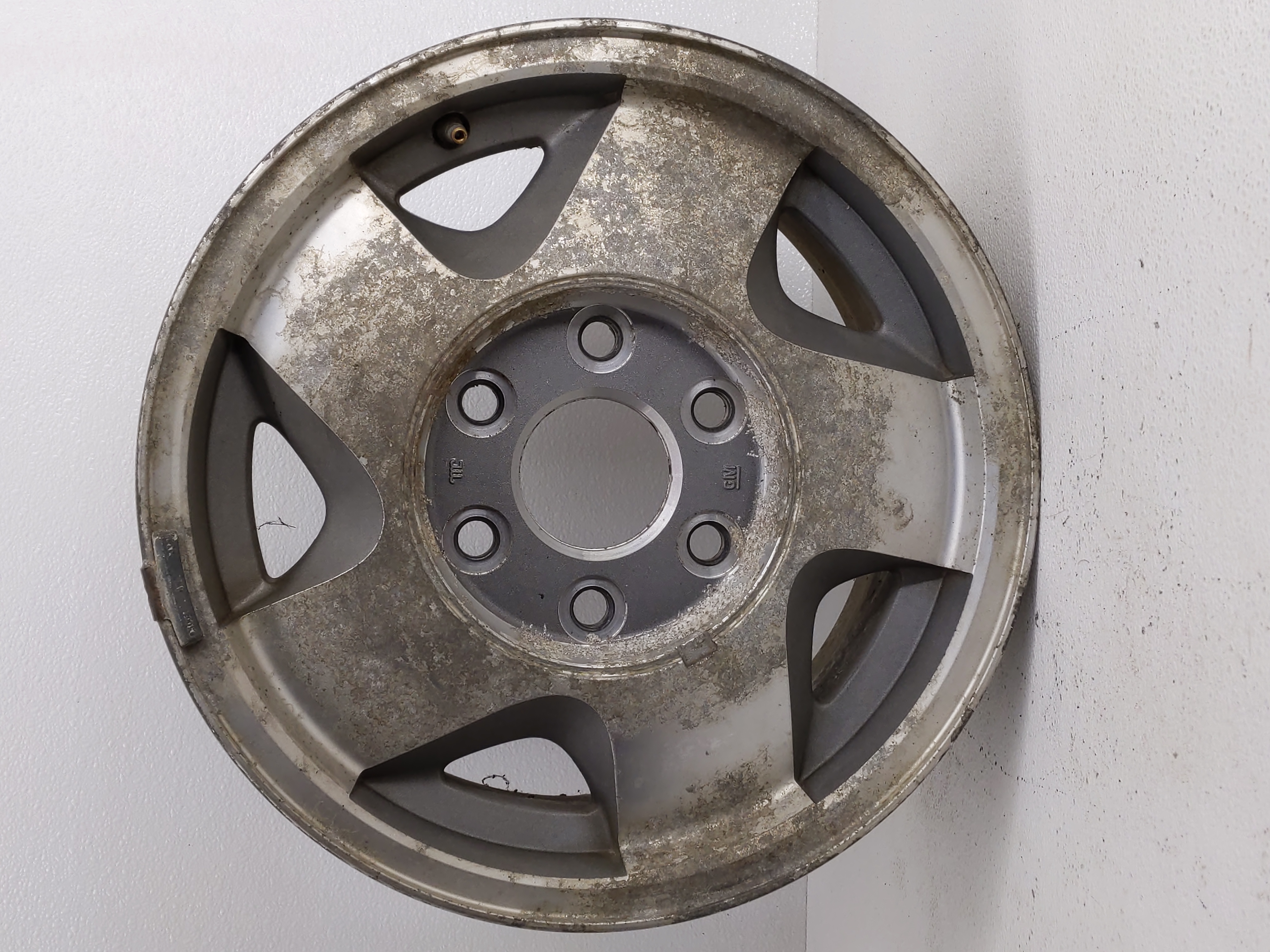 Picture of Chevrolet C1500 Wheel Rim Oem 813292
