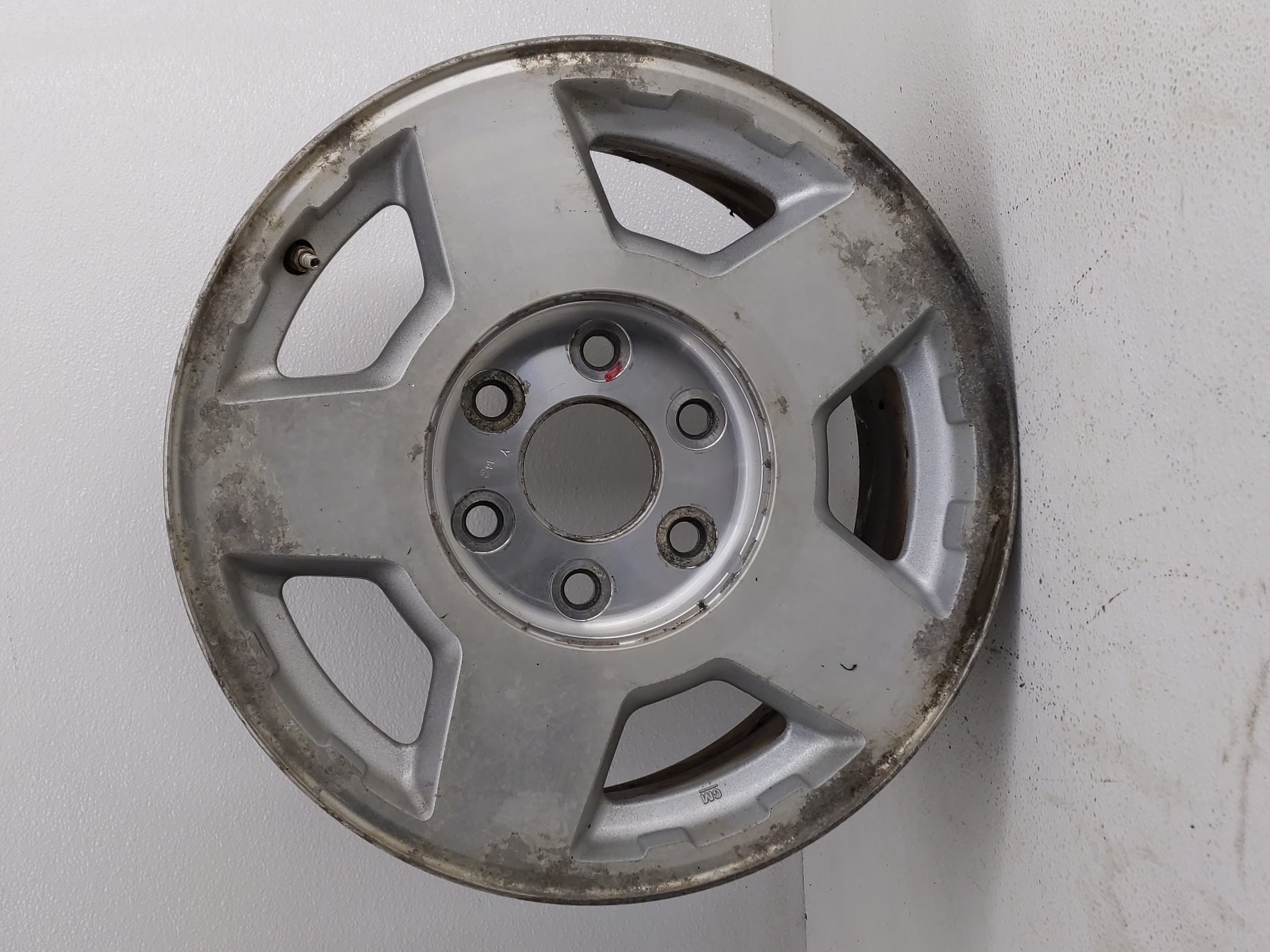 2004-2006 Chevrolet Suburban 1500 Wheel Rim Oem 817474 - Oemusedautoparts1.com