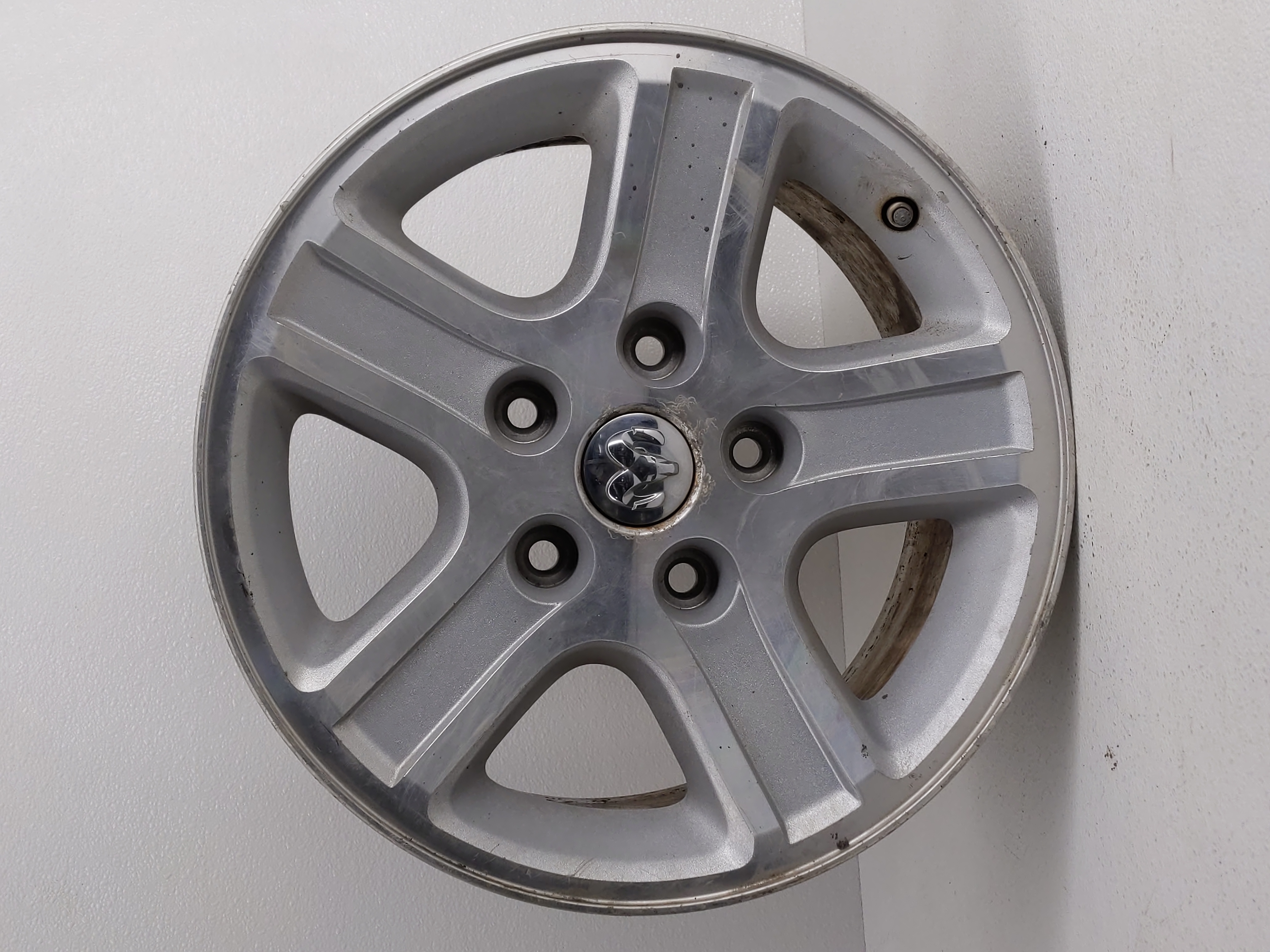 Picture of Ram Dakota Wheel Rim Oem 817654