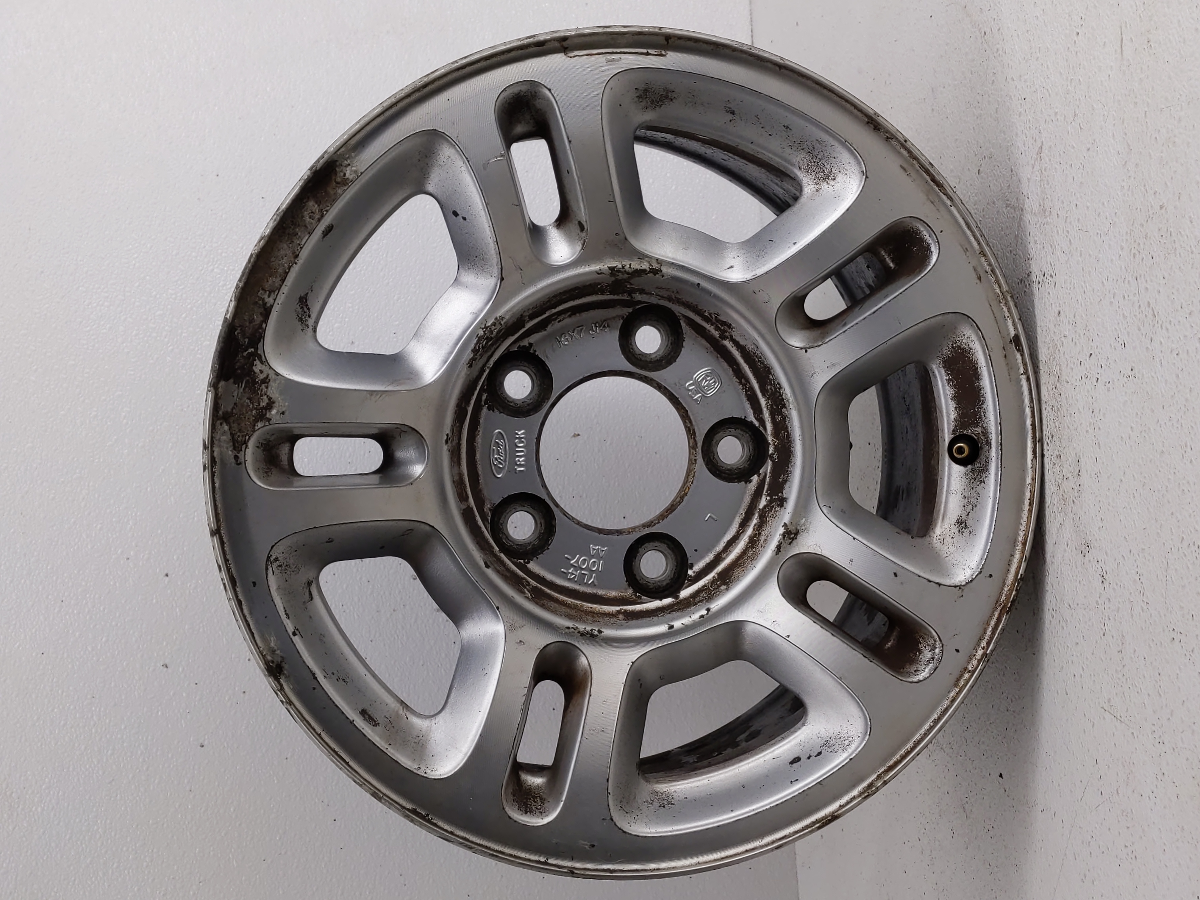 Picture of 2000-2002 Ford Expedition Wheel Rim Oem 819959