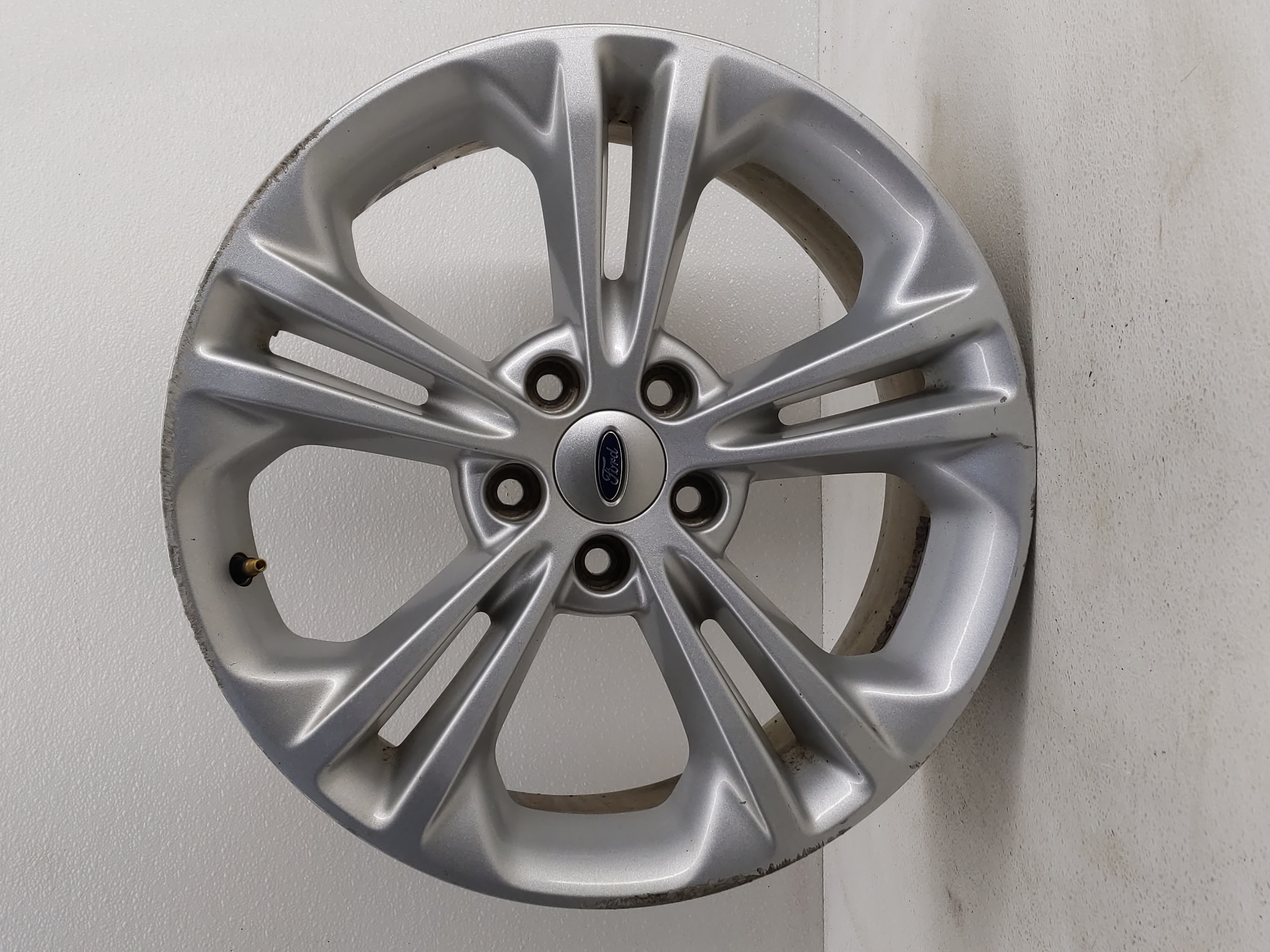 Picture of 2013-2019 Ford Taurus Wheel Rim Oem 821541