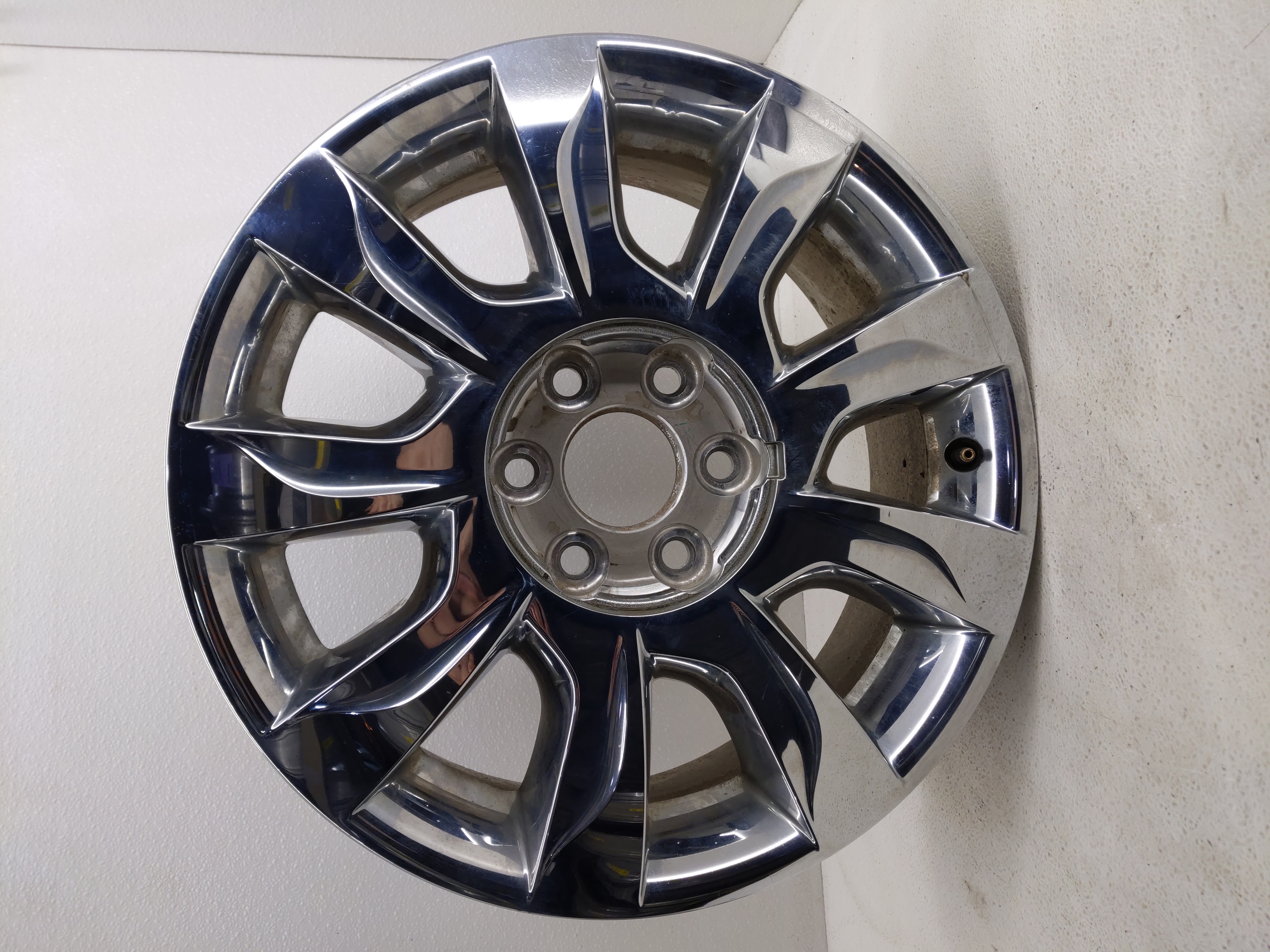 2016-2017 Buick Enclave Wheel Rim Oem 821543 - Oemusedautoparts1.com