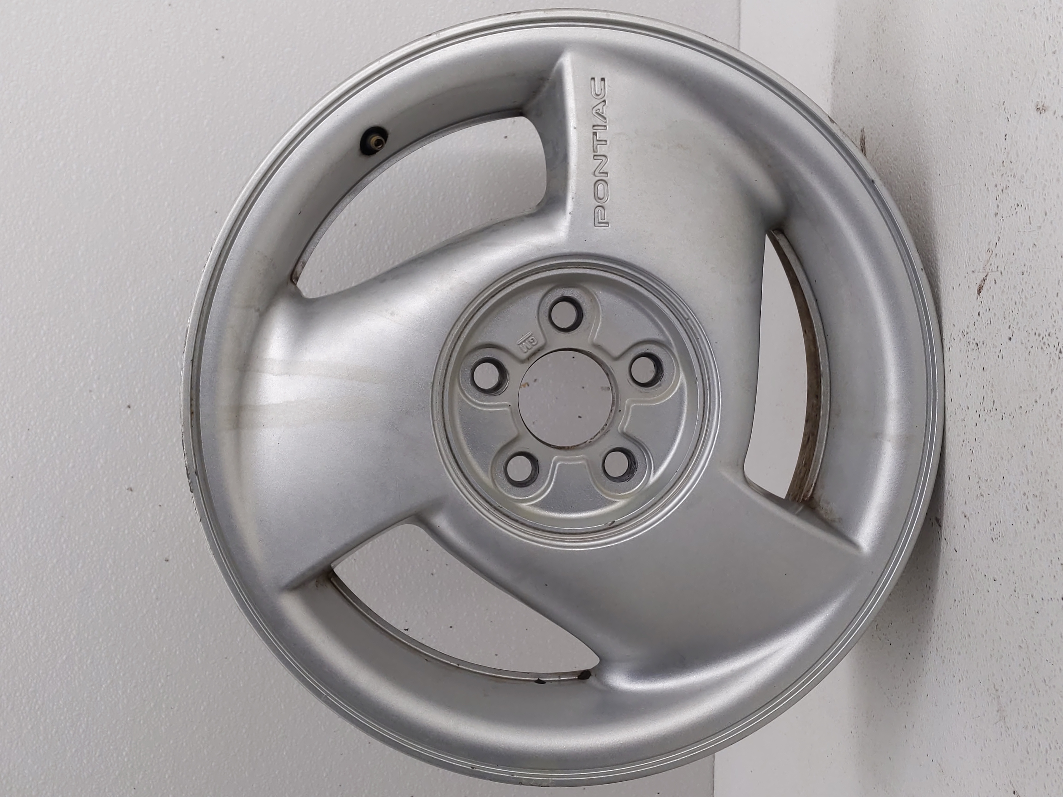 1992-1998 Pontiac Grand Am Oem Wheel Rim 822104 - Oemusedautoparts1.com