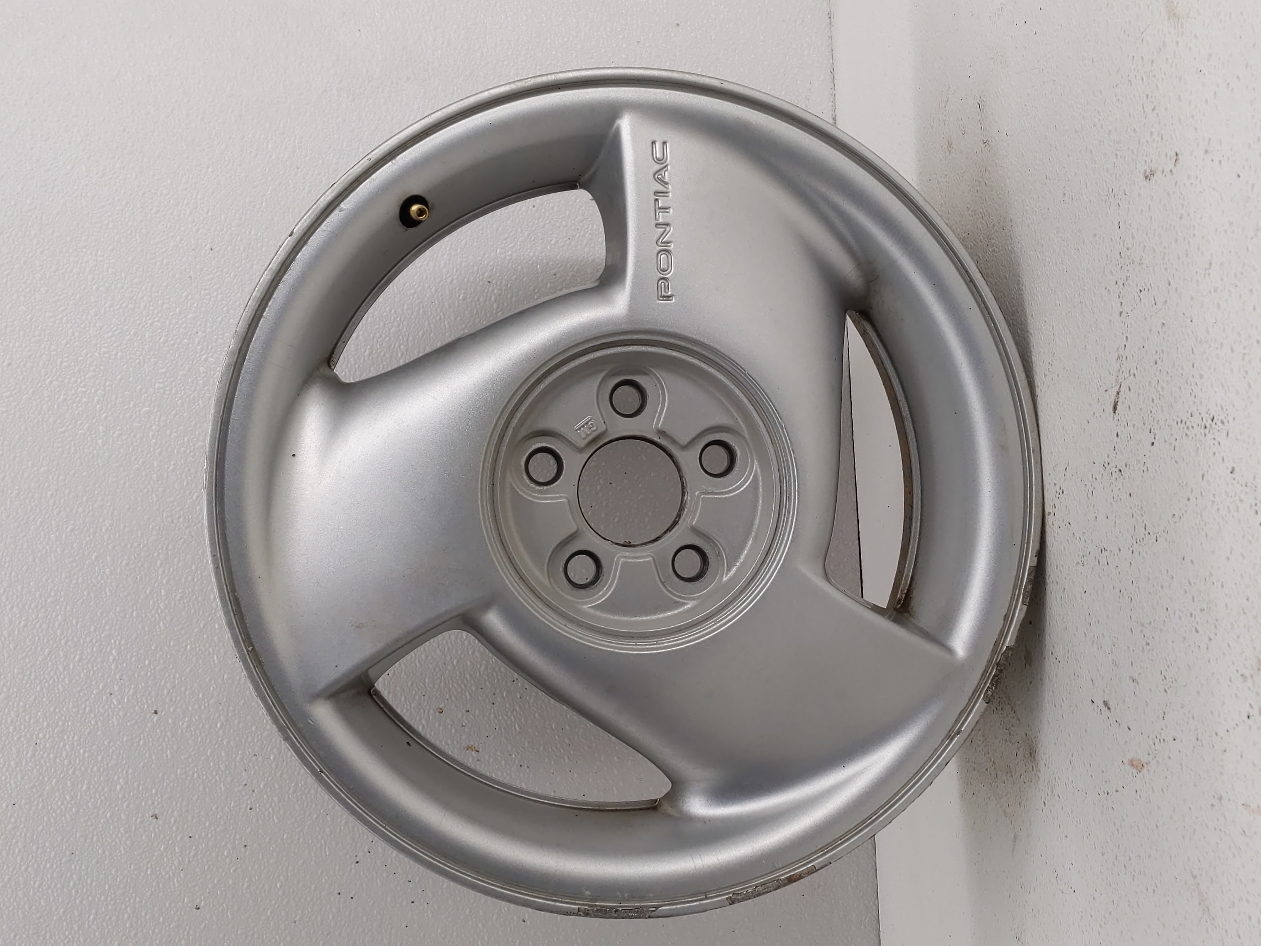 1996-1998 Pontiac Grand Am Wheel Rim Oem 822106 - Oemusedautoparts1.com