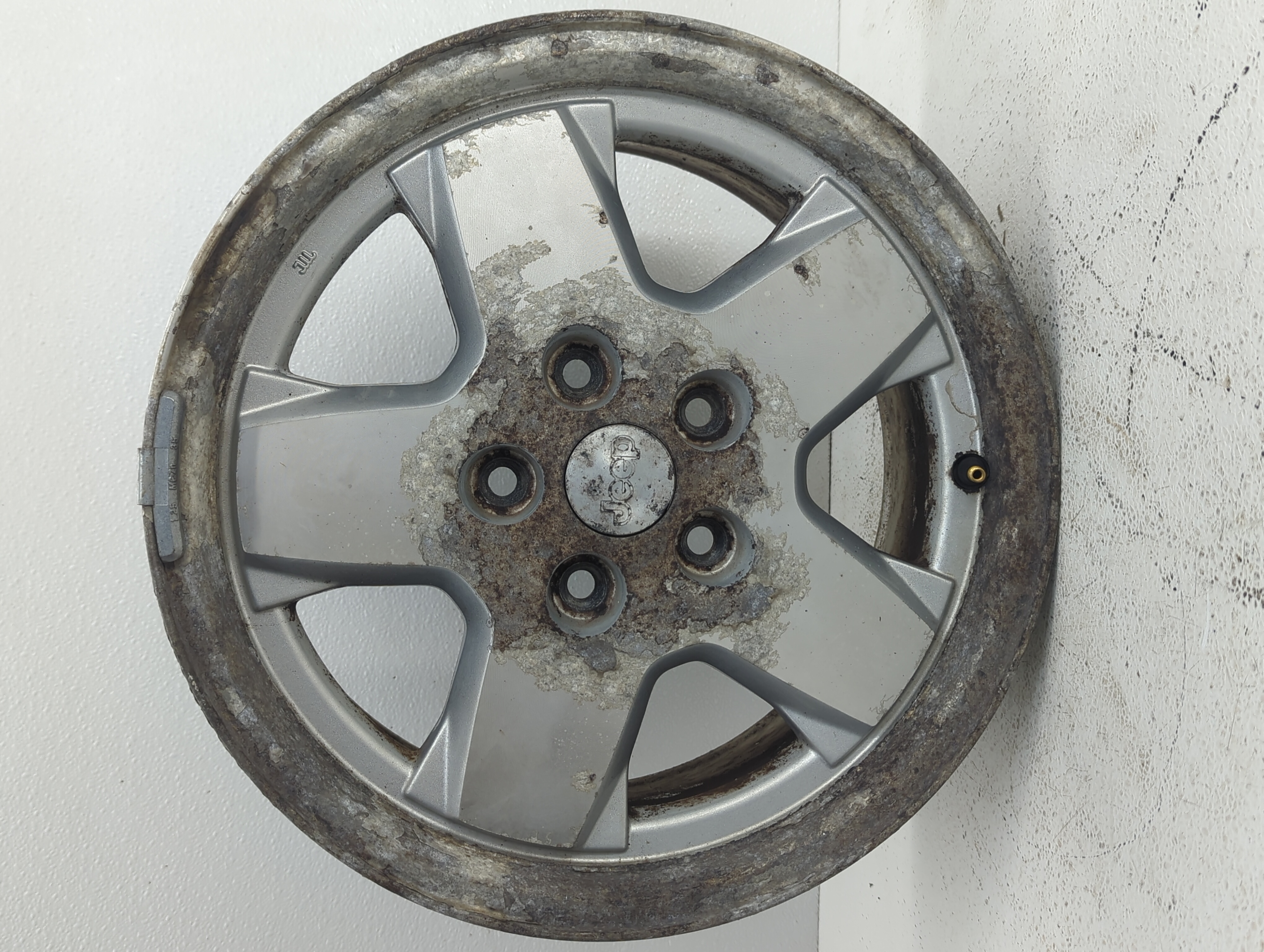 2002-2007 Jeep Liberty Wheel Rim Oem 823116 - Oemusedautoparts1.com