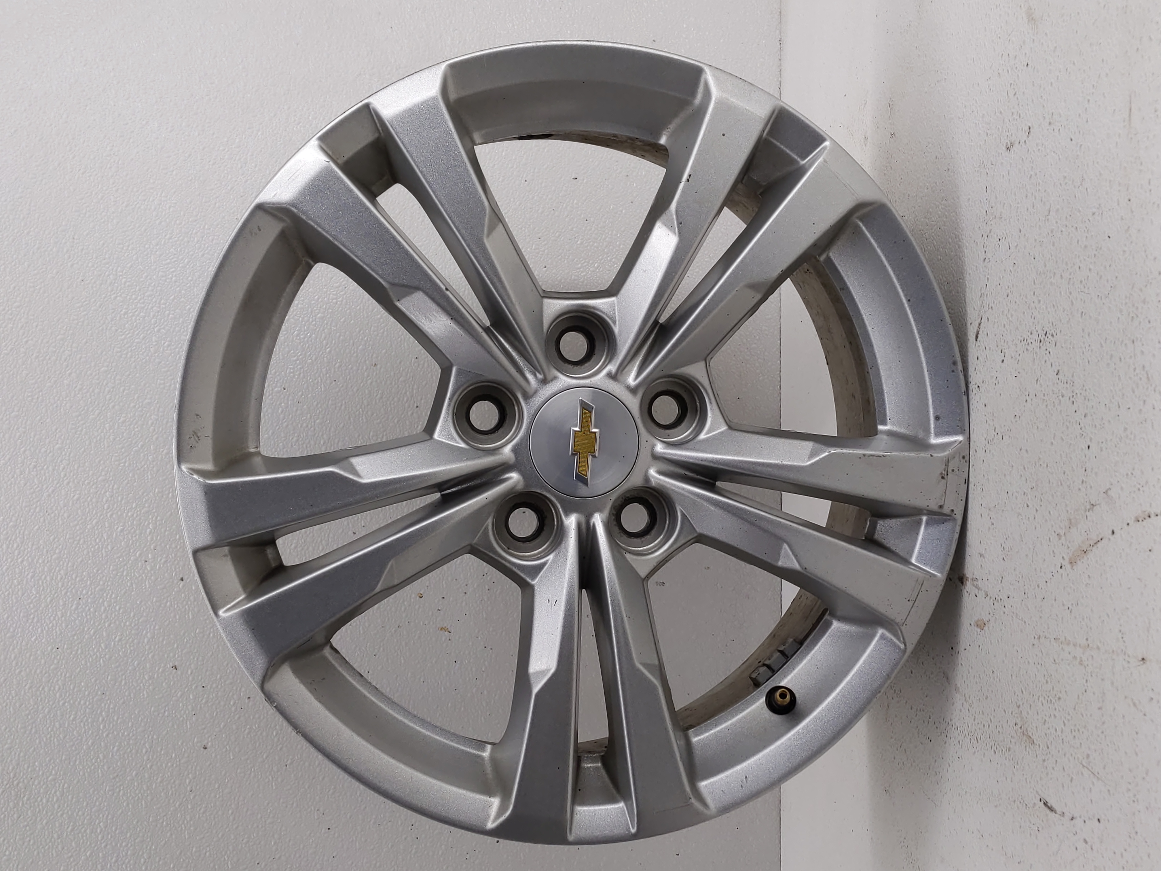 Picture of 2010-2017 Chevrolet Equinox Wheel Rim Oem 823138