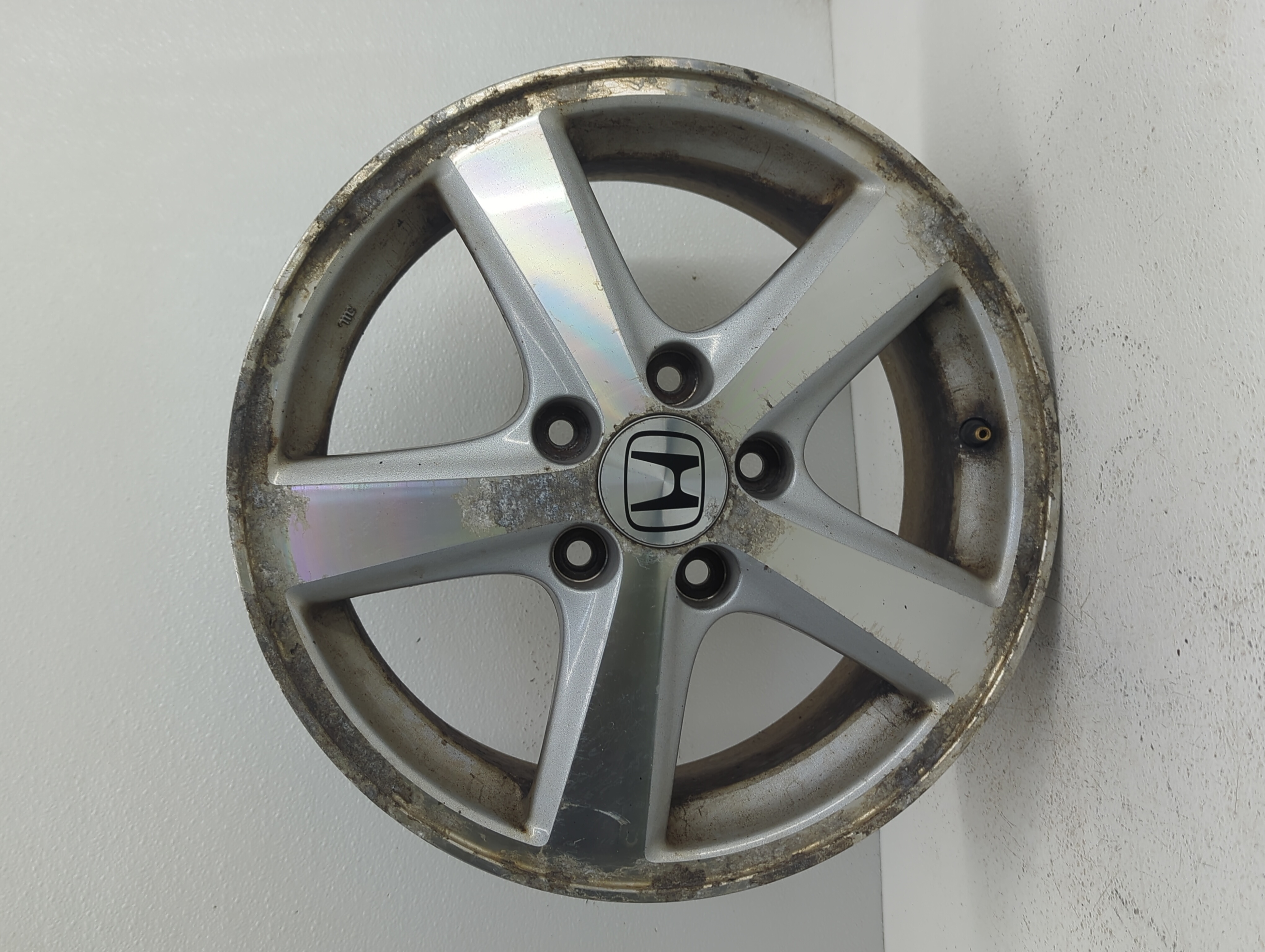 Picture of 2003-2005 Honda Accord Wheel Rim Oem 823183