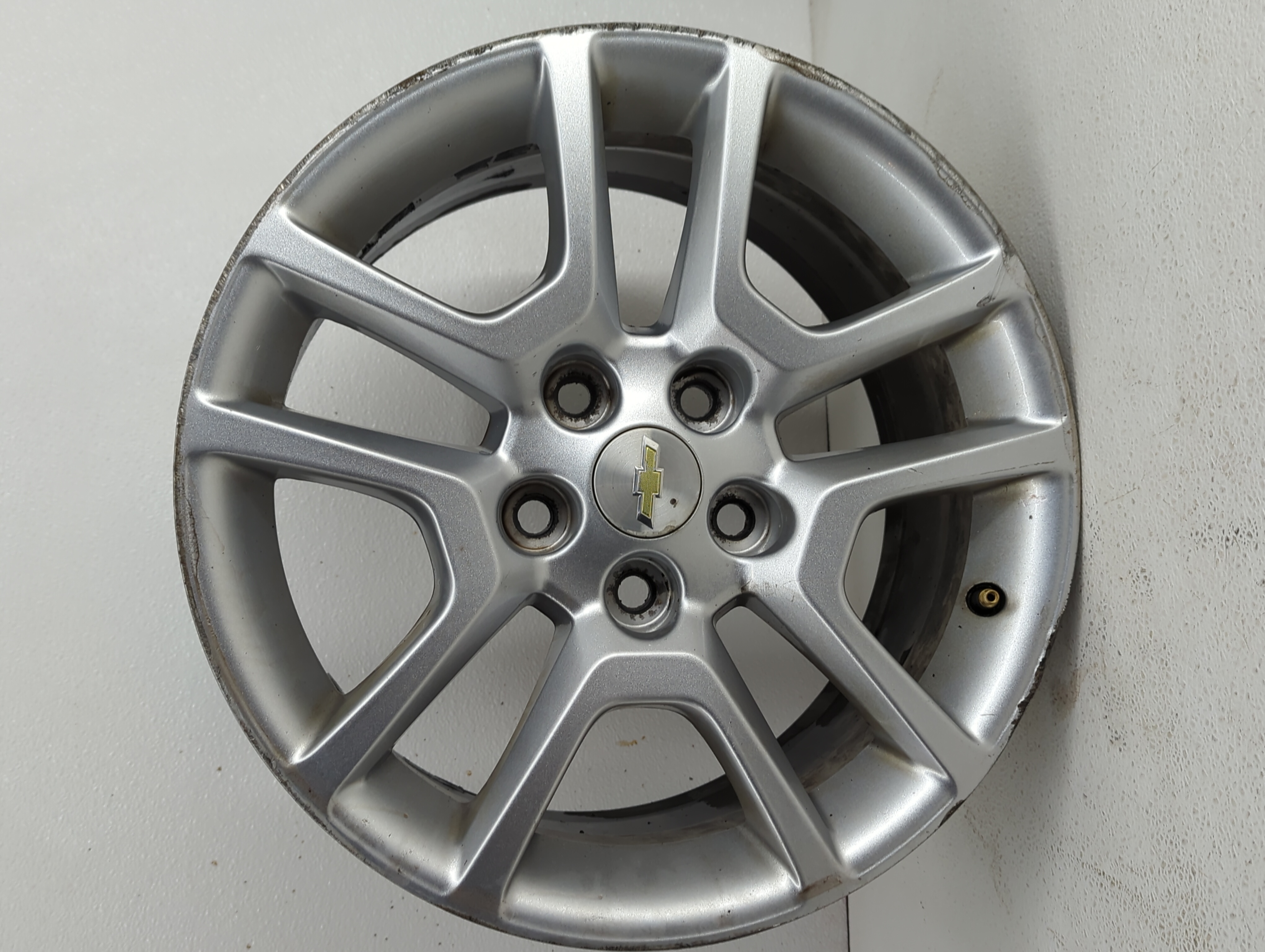 Picture of 2015-2016 Chevrolet Malibu Wheel Rim Oem 826315