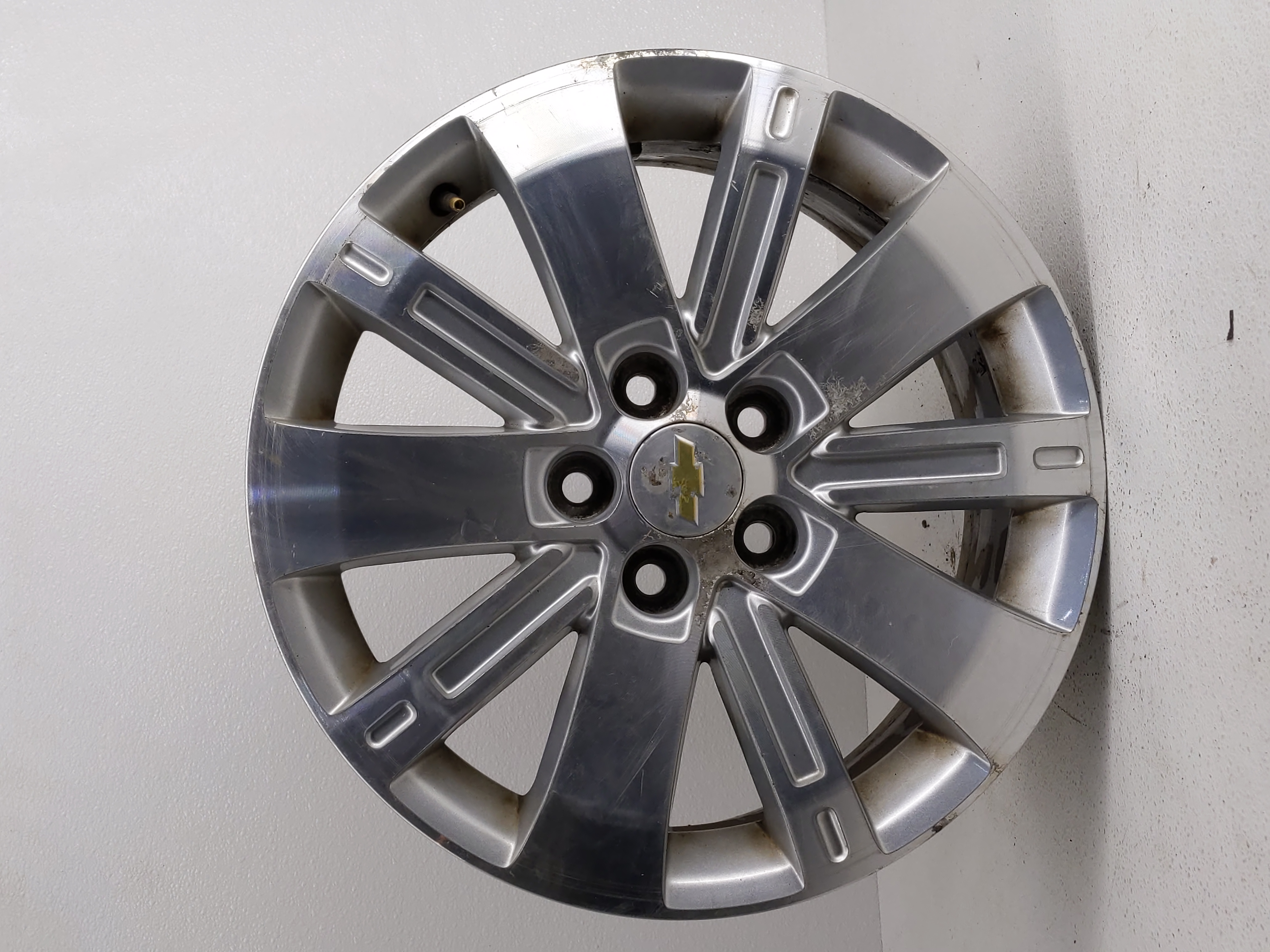 2010-2012 Chevrolet Equinox Wheel Rim Oem 829680 - Oemusedautoparts1.com