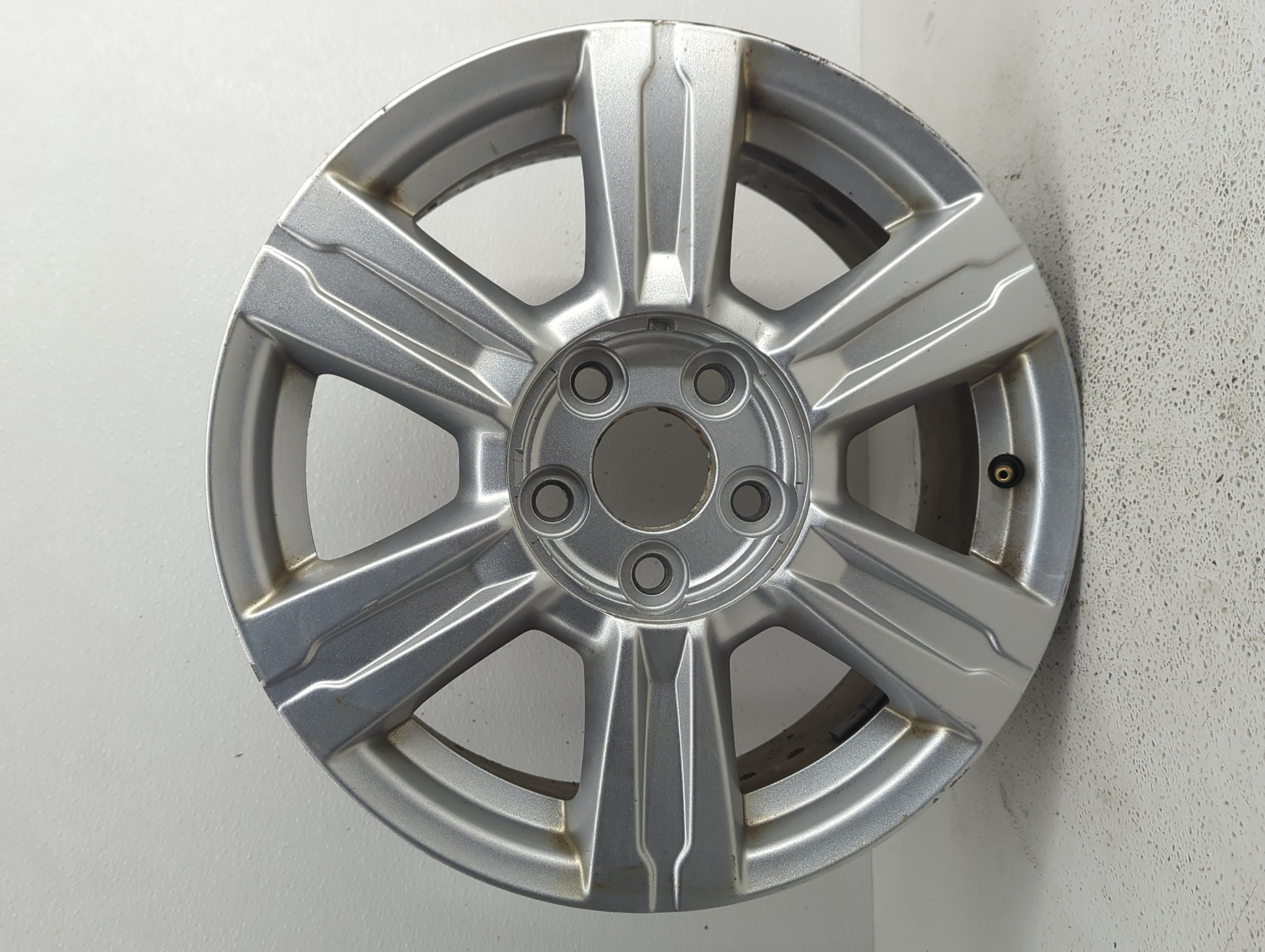 Picture of 2014-2017 Gmc Terrain Wheel Rim Oem 832429