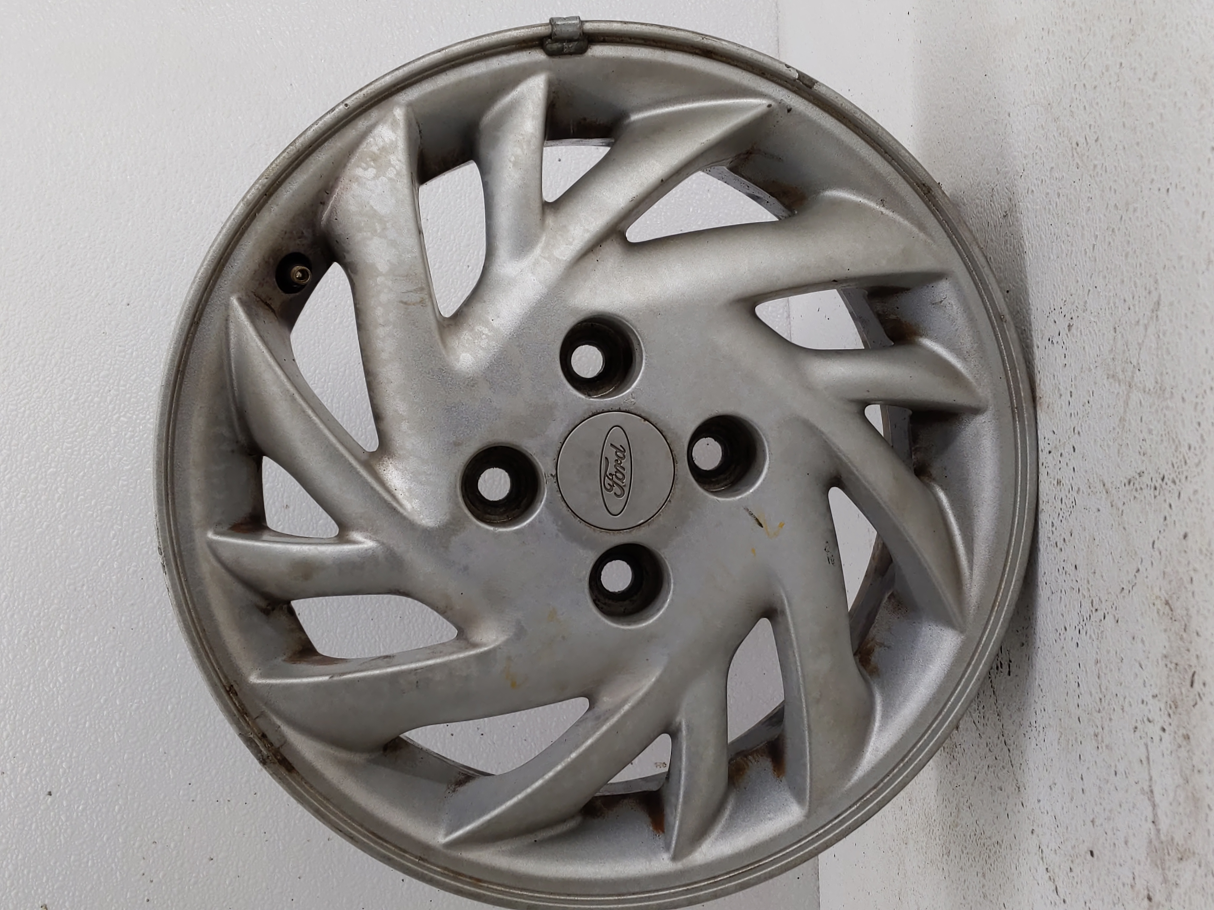 1997-1999 Ford Escort Wheel Rim Oem 832672 - Oemusedautoparts1.com