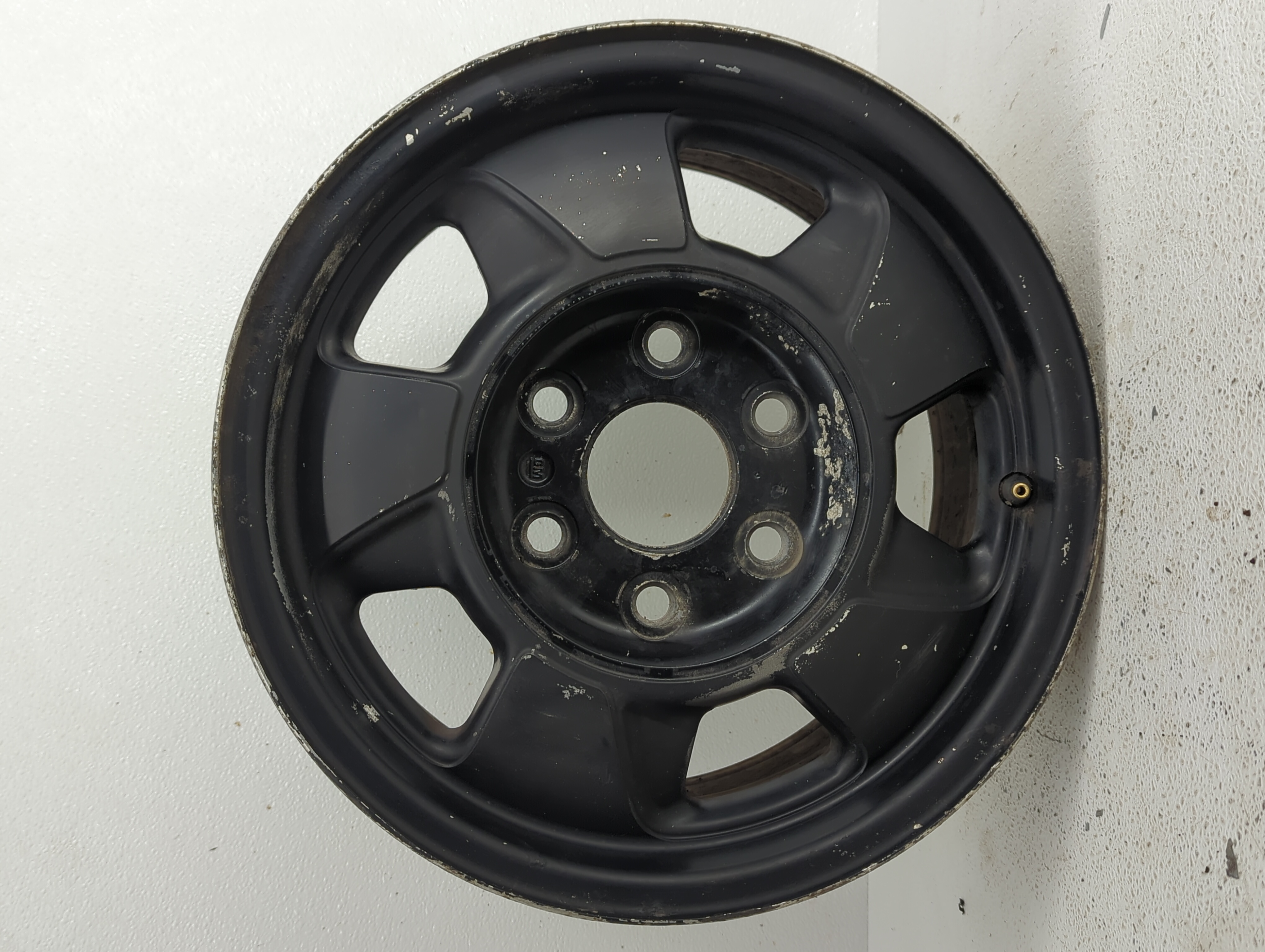 2000-2003 Chevrolet Suburban 1500 Oem Wheel Rim 835620 - Oemusedautoparts1.com