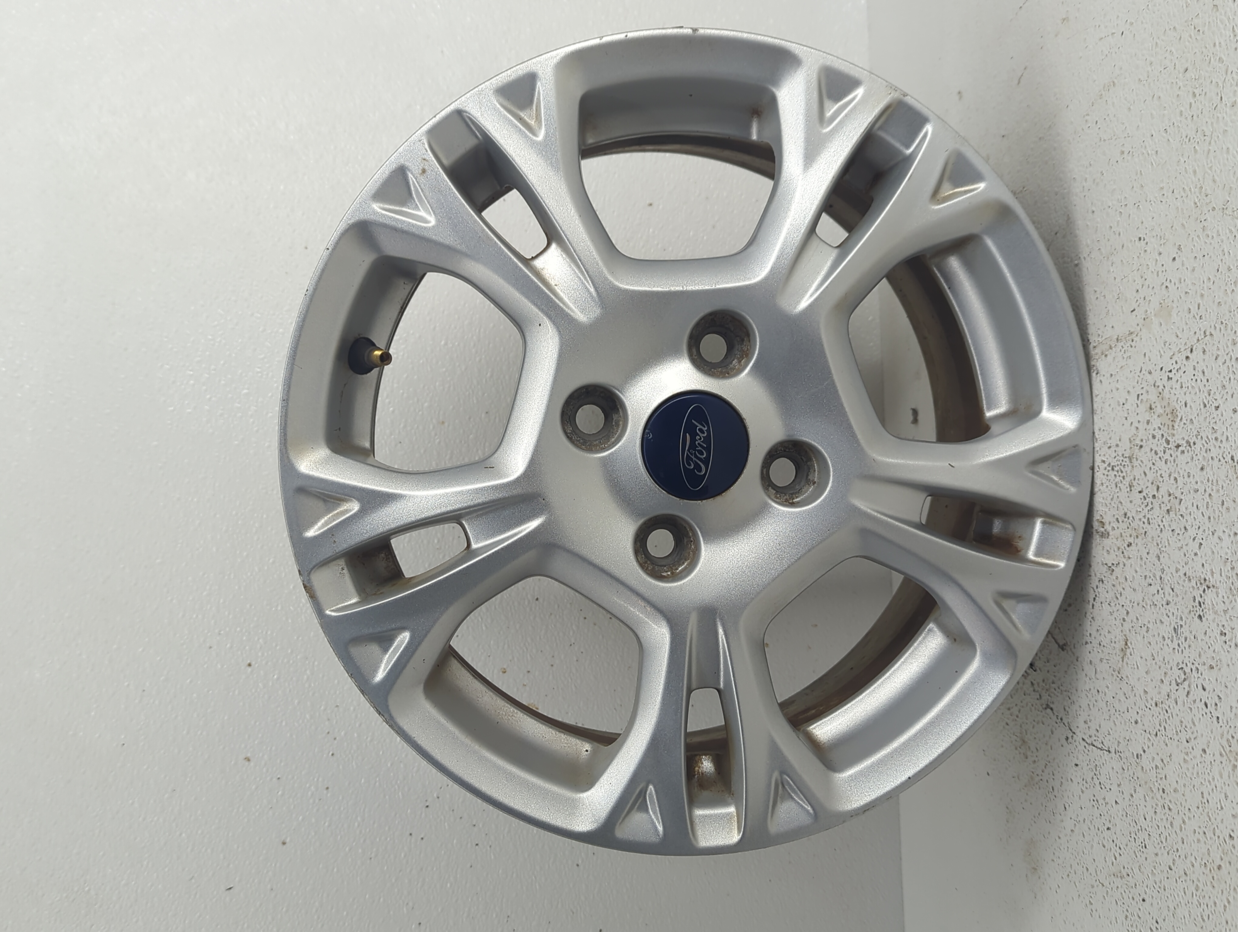 Picture of 2014-2016 Ford Fiesta Wheel Rim Oem 835711
