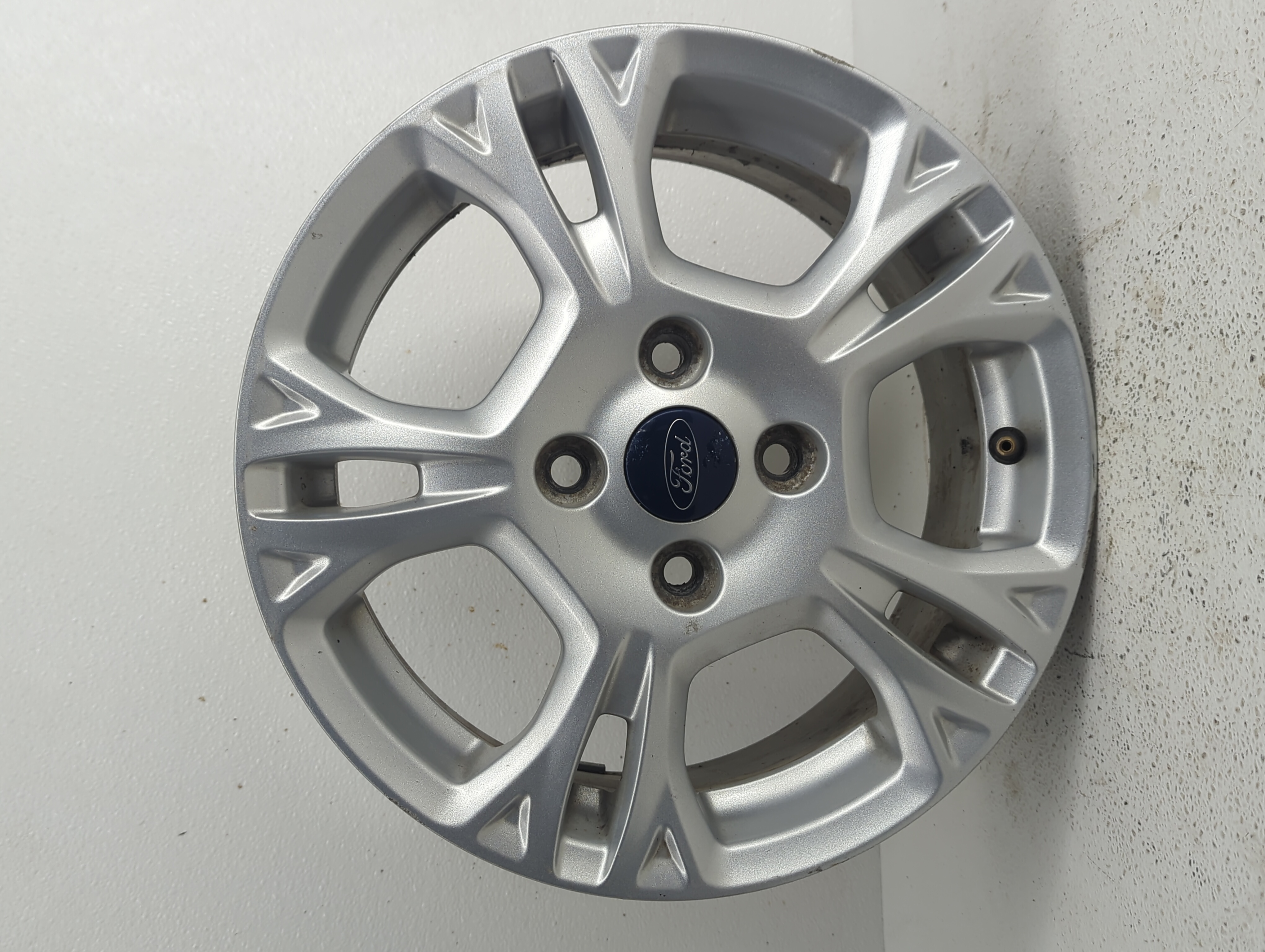 Picture of 2014-2016 Ford Fiesta Wheel Rim Oem 835712