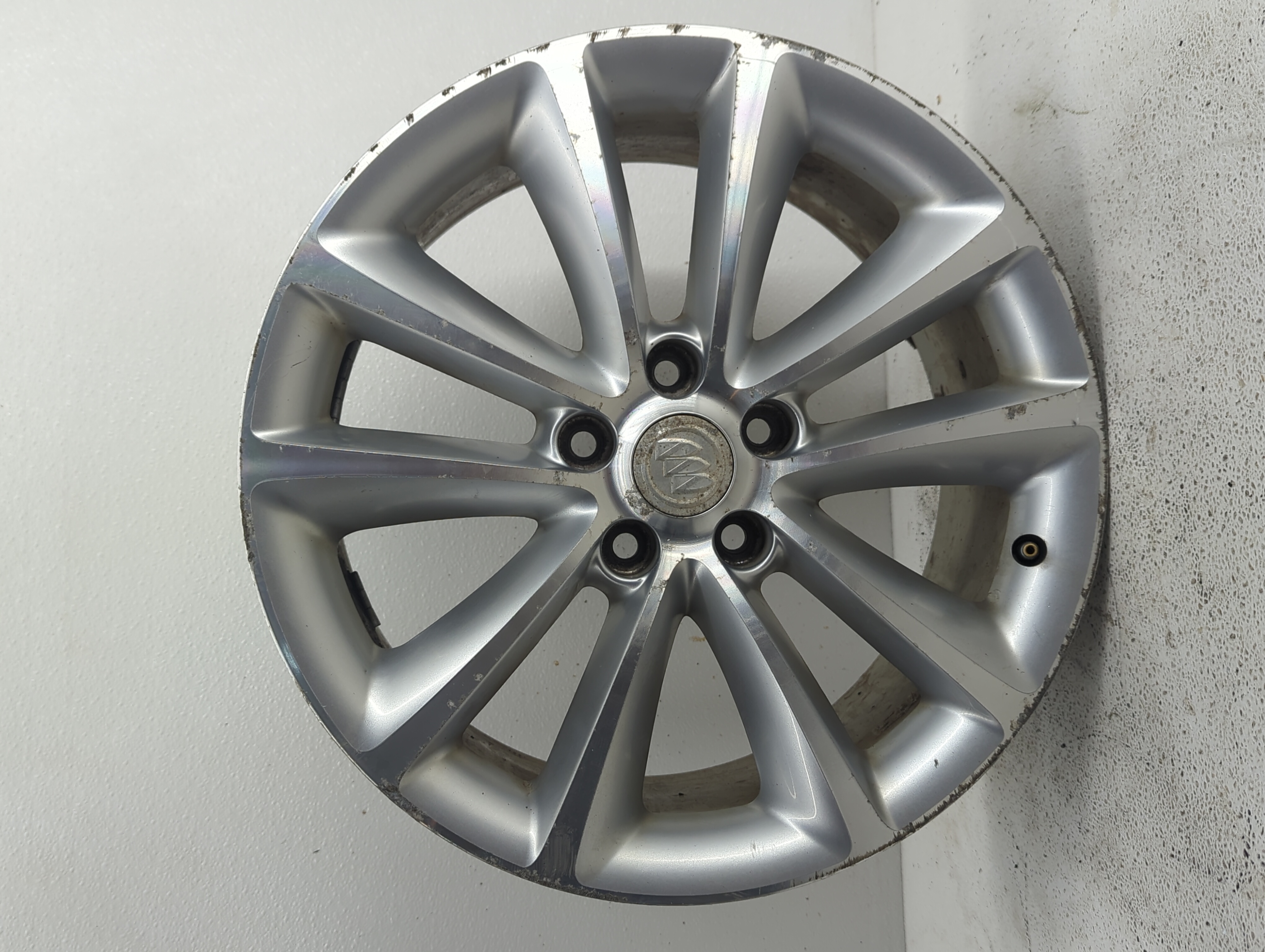 Picture of 2015-2017 Buick Verano Wheel Rim Oem 840265