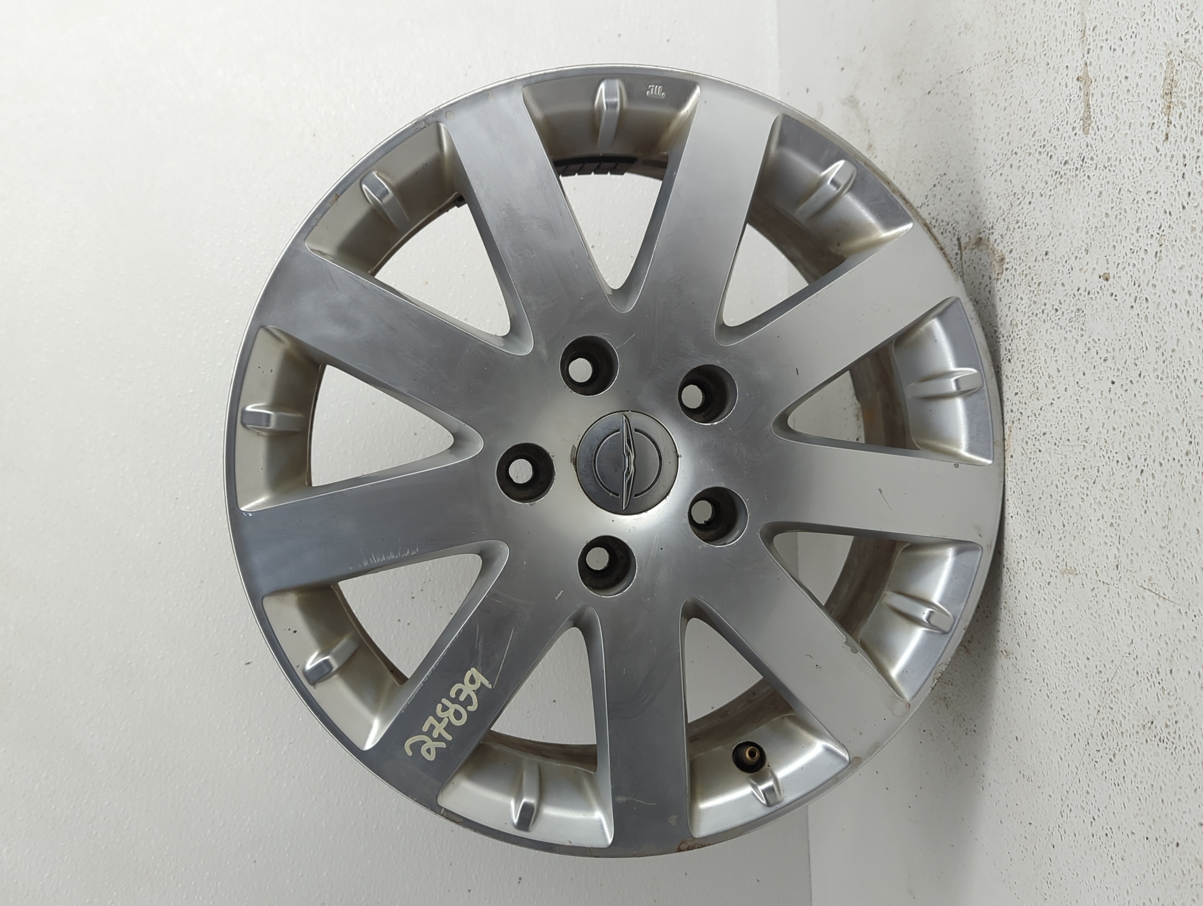 2011-2016 Chrysler Town & Country Wheel Rim Oem 840511 - Oemusedautoparts1.com