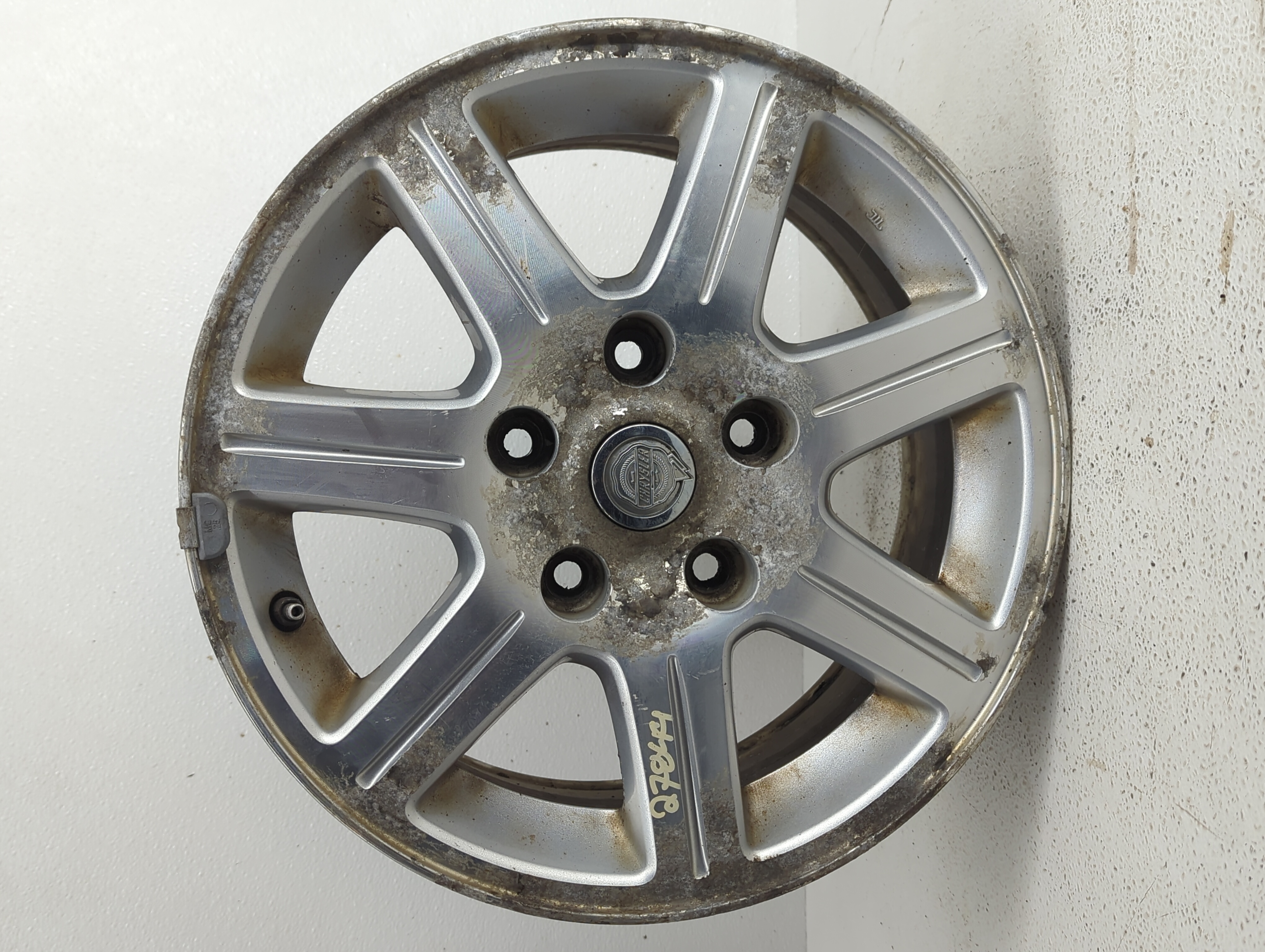 2008-2013 Chrysler Town & Country Wheel Rim Oem 840520 - Oemusedautoparts1.com