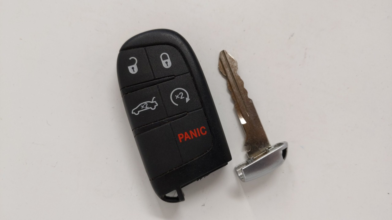 Picture of Chrysler 200 Keyless Entry Remote Fob M3n-Xxxxxxxx 68155687aa 5 Buttons 84479