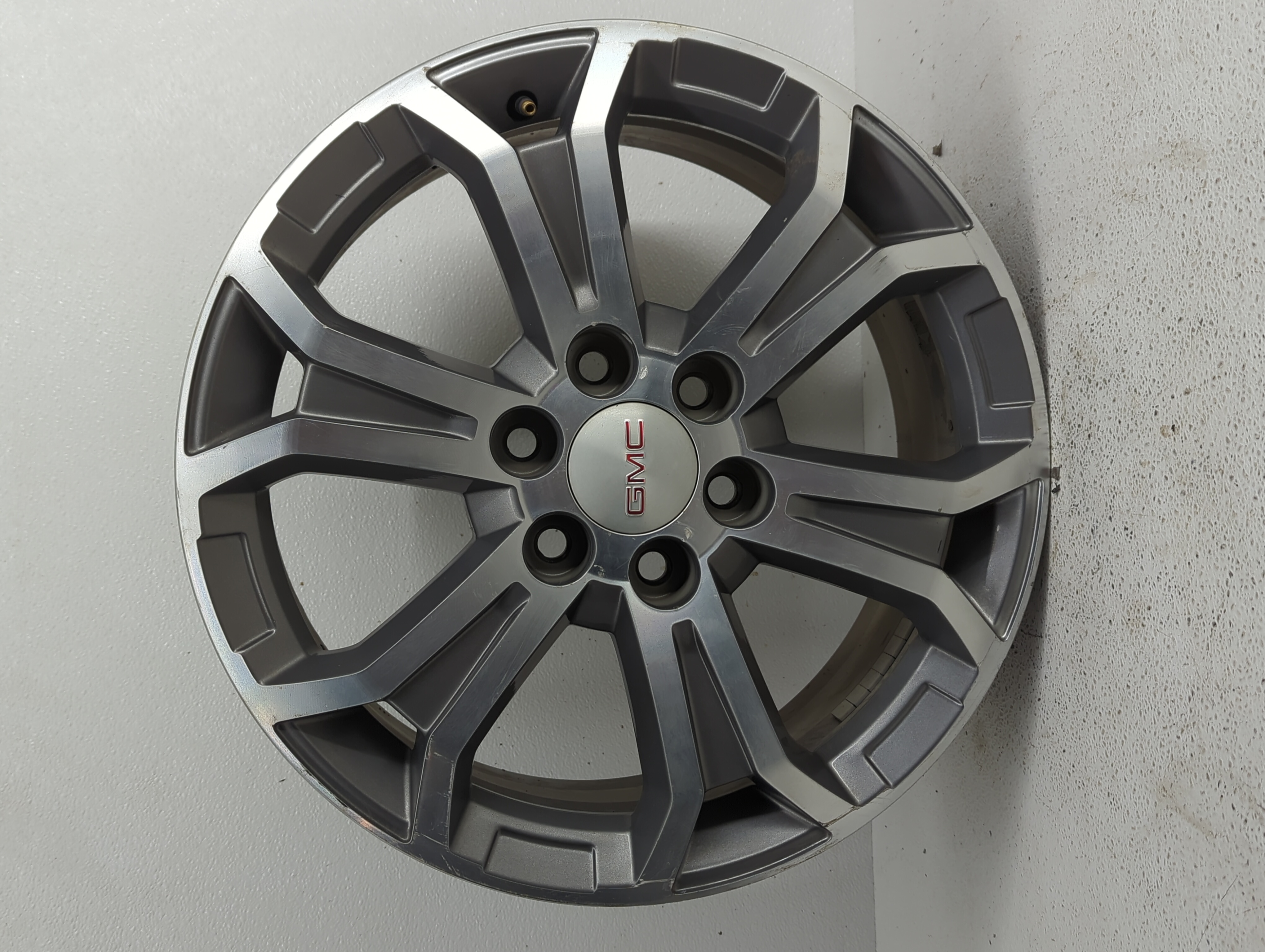 Picture of 2007-2015 Gmc Acadia Wheel Rim Oem 846741