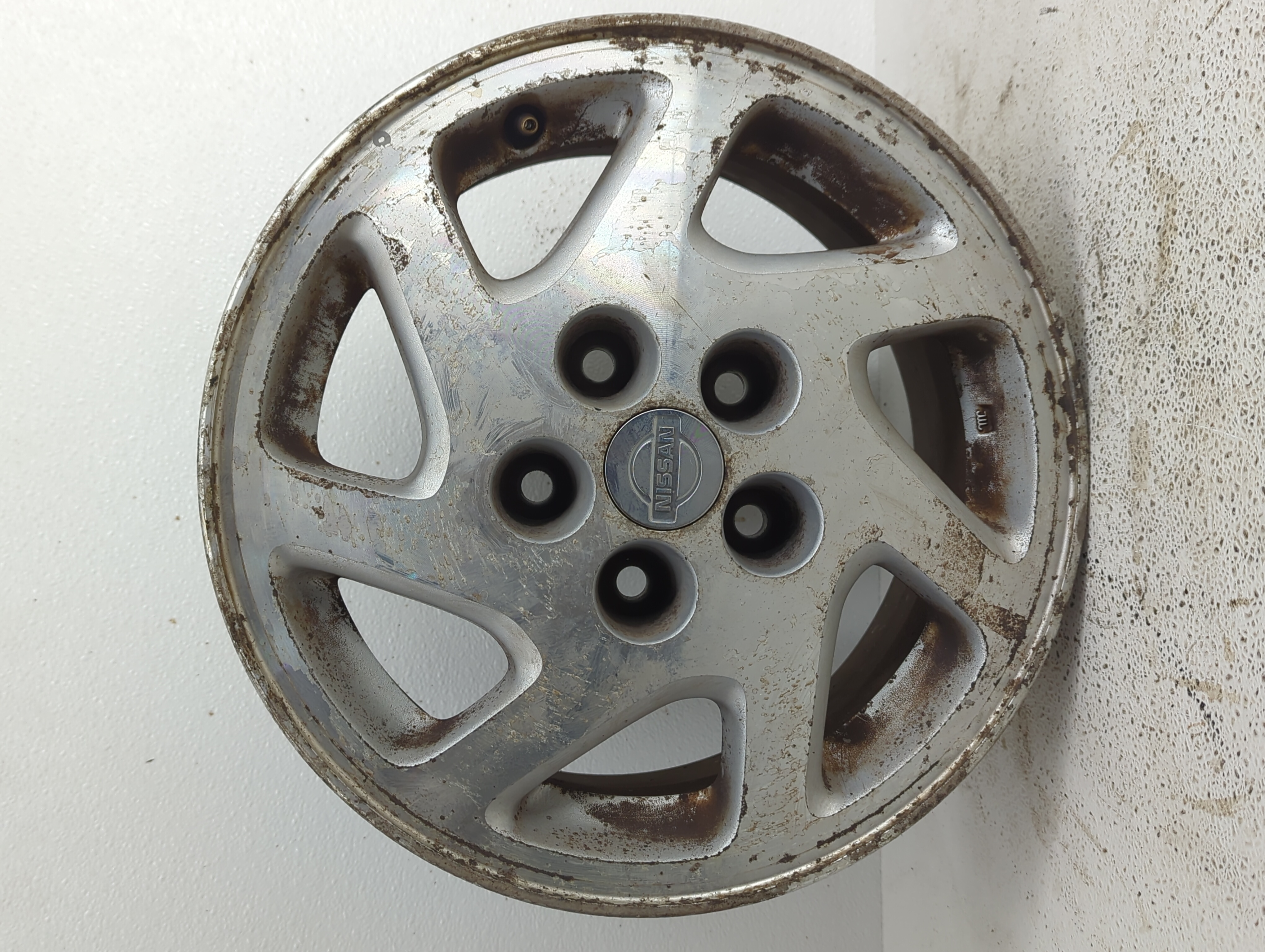 Picture of 1995-1999 Nissan Maxima Wheel Rim Oem 849655
