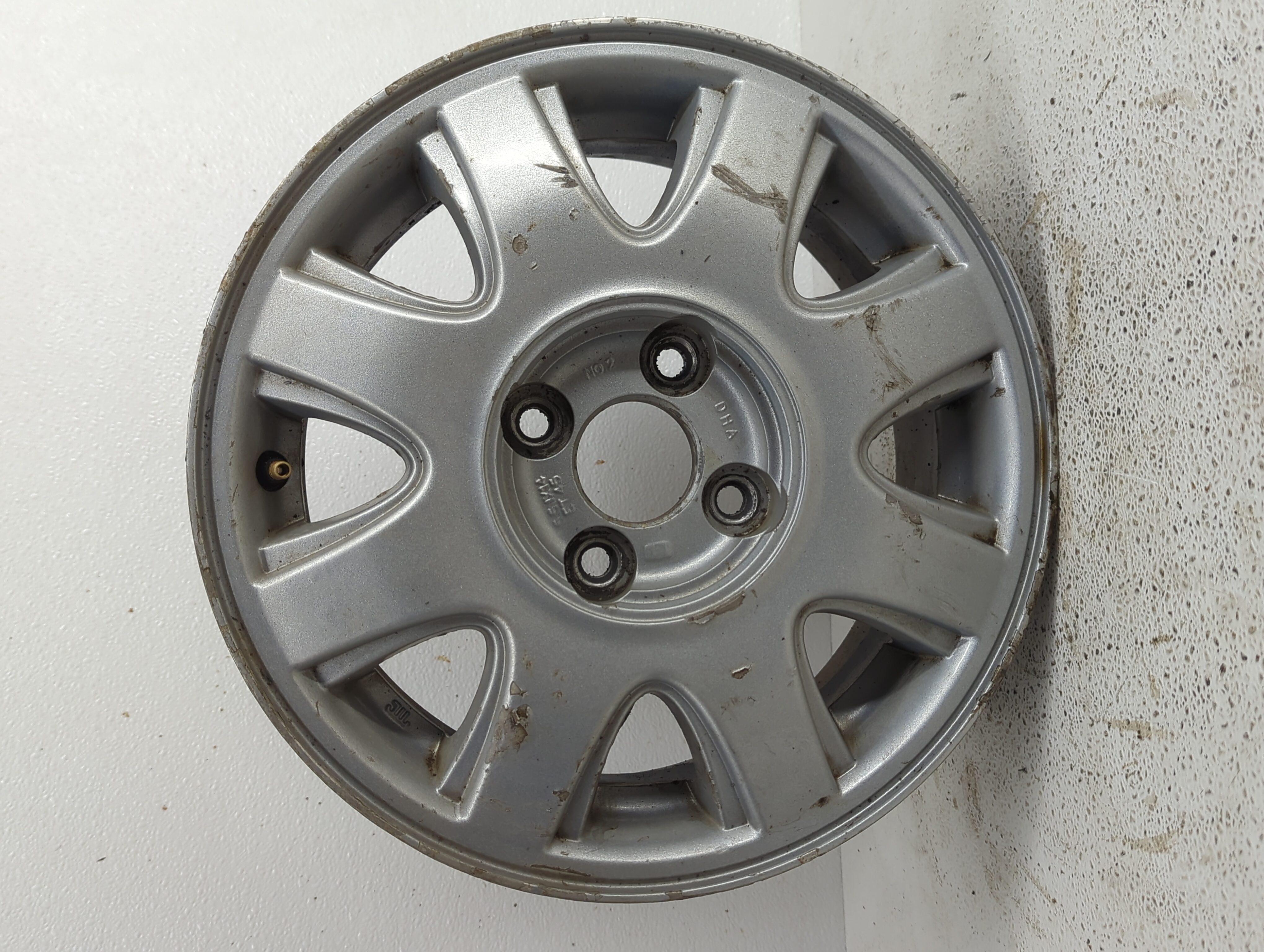 2004-2005 Chevrolet Aveo Wheel Rim Oem 849664 - Oemusedautoparts1.com