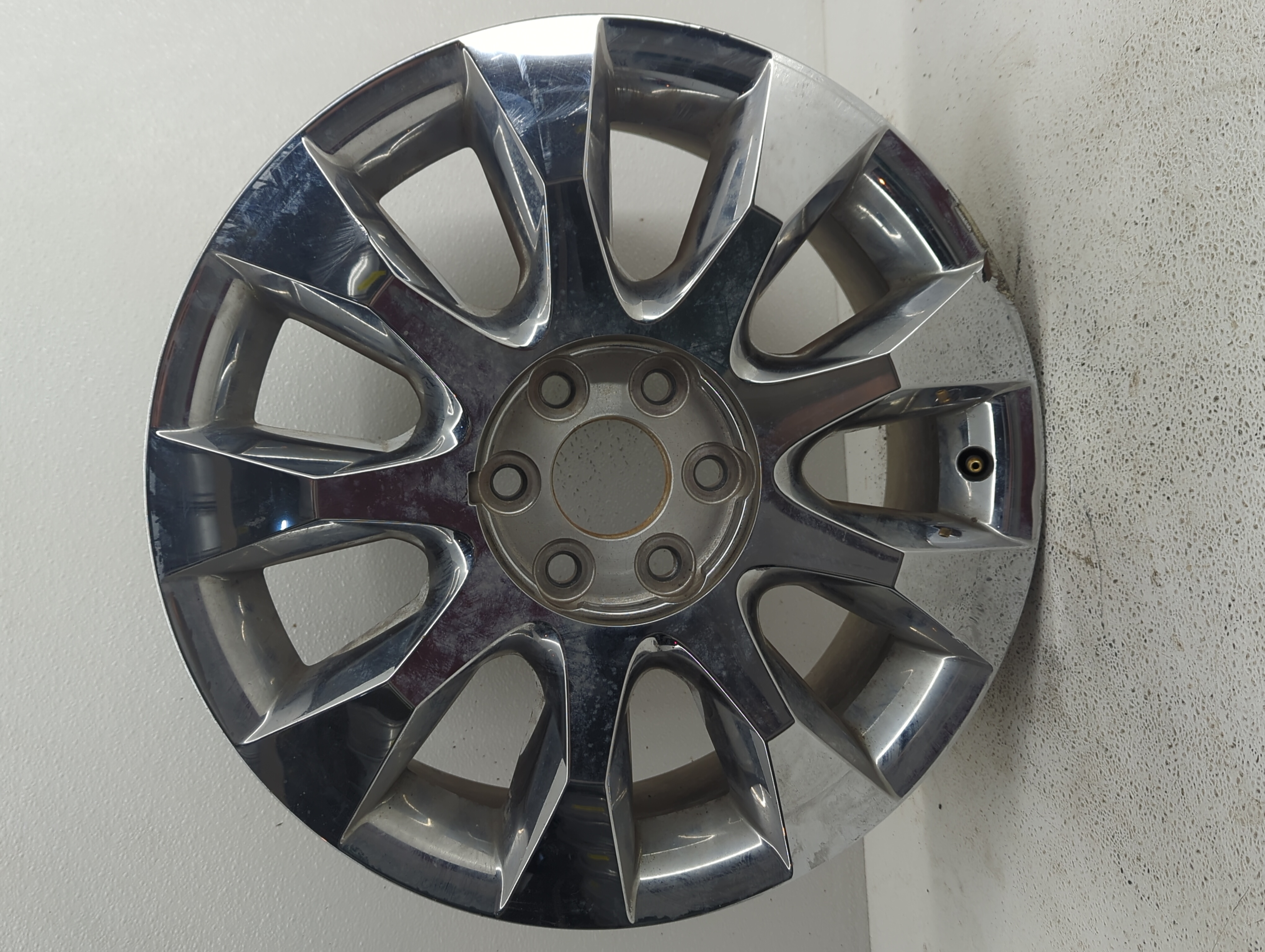 2010-2012 Buick Enclave Wheel Rim Oem 851642 - Oemusedautoparts1.com