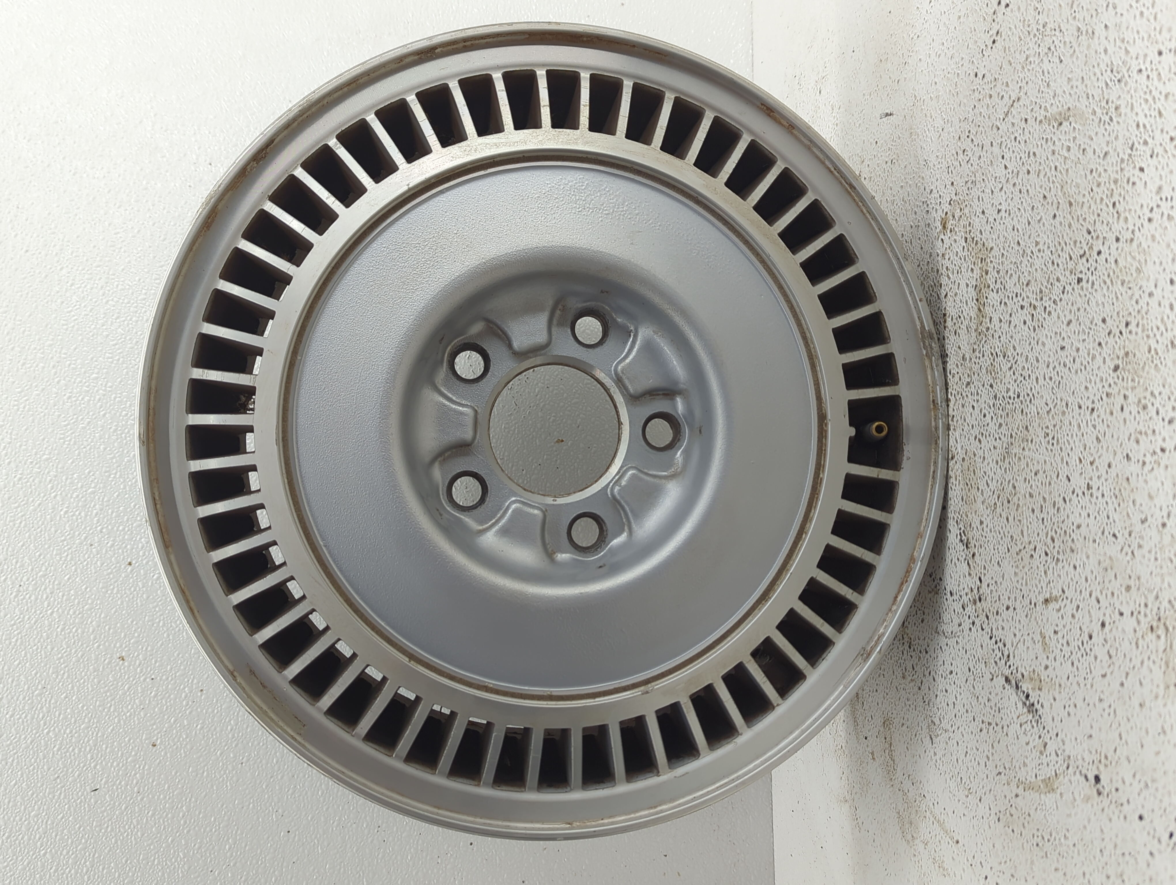1991-1996 Buick Park Avenue Wheel Rim Oem Silver 852222 - Oemusedautoparts1.com