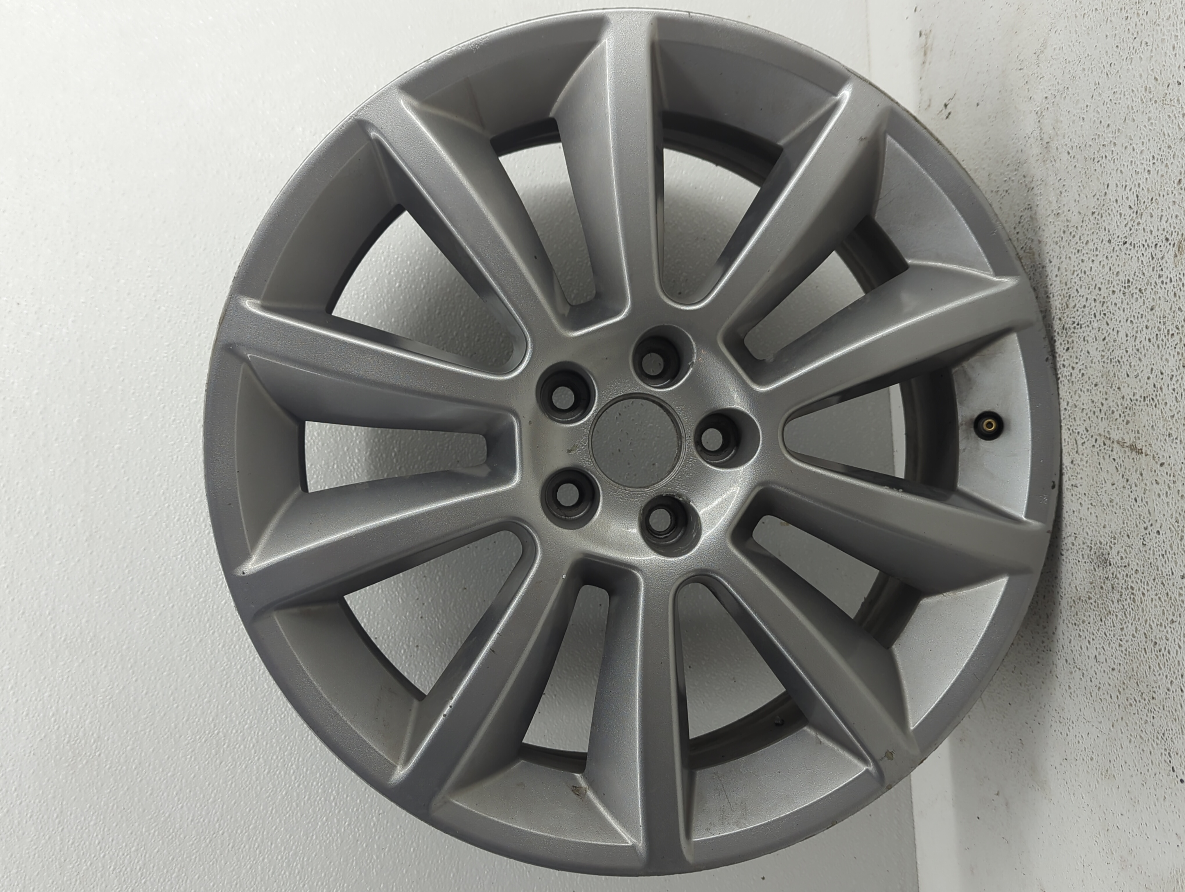 Picture of 2009-2012 Ford Flex Wheel Rim Oem 853034