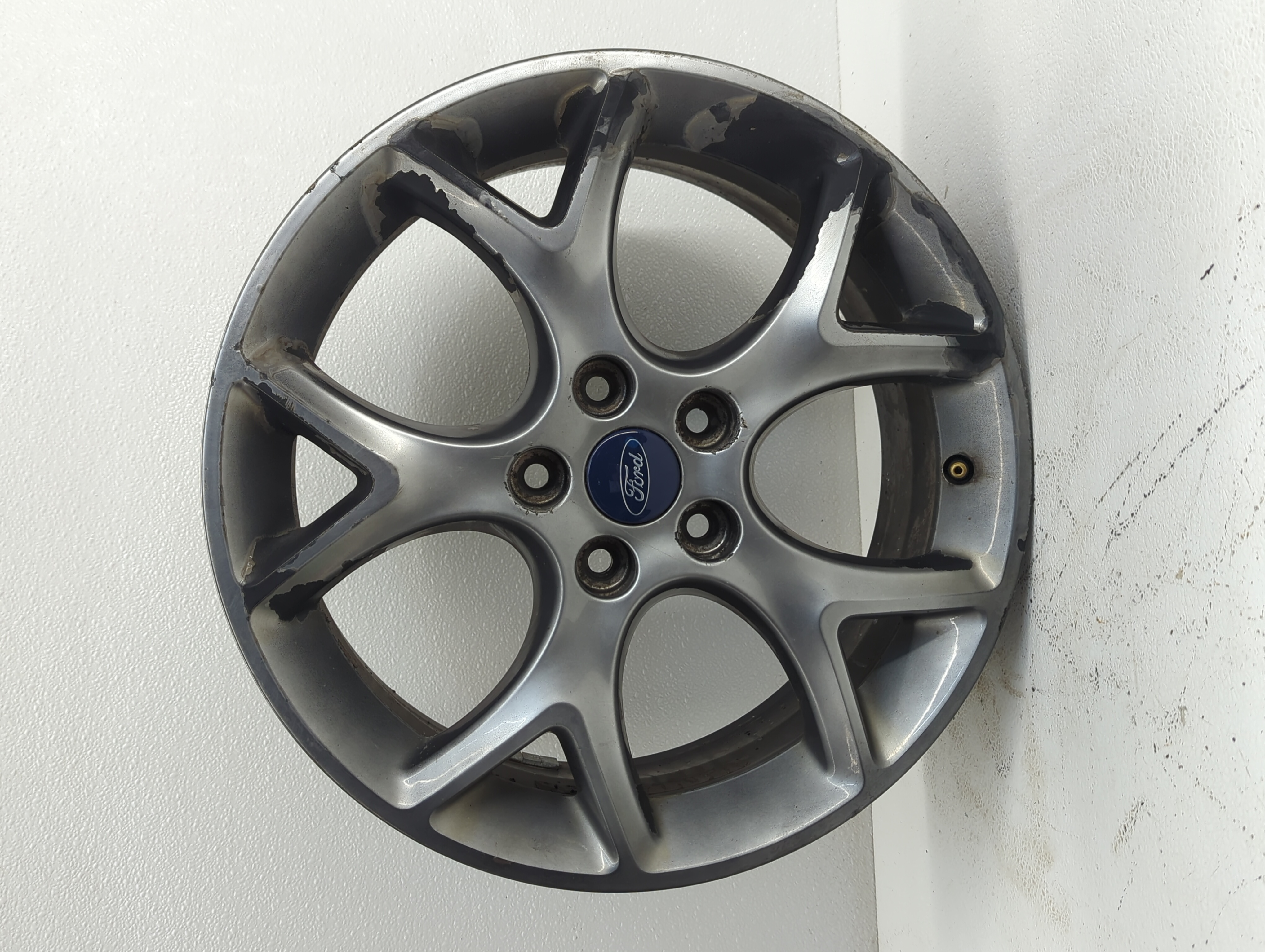 2013-2014 Ford Focus Wheel Rim Oem 853055 - Oemusedautoparts1.com