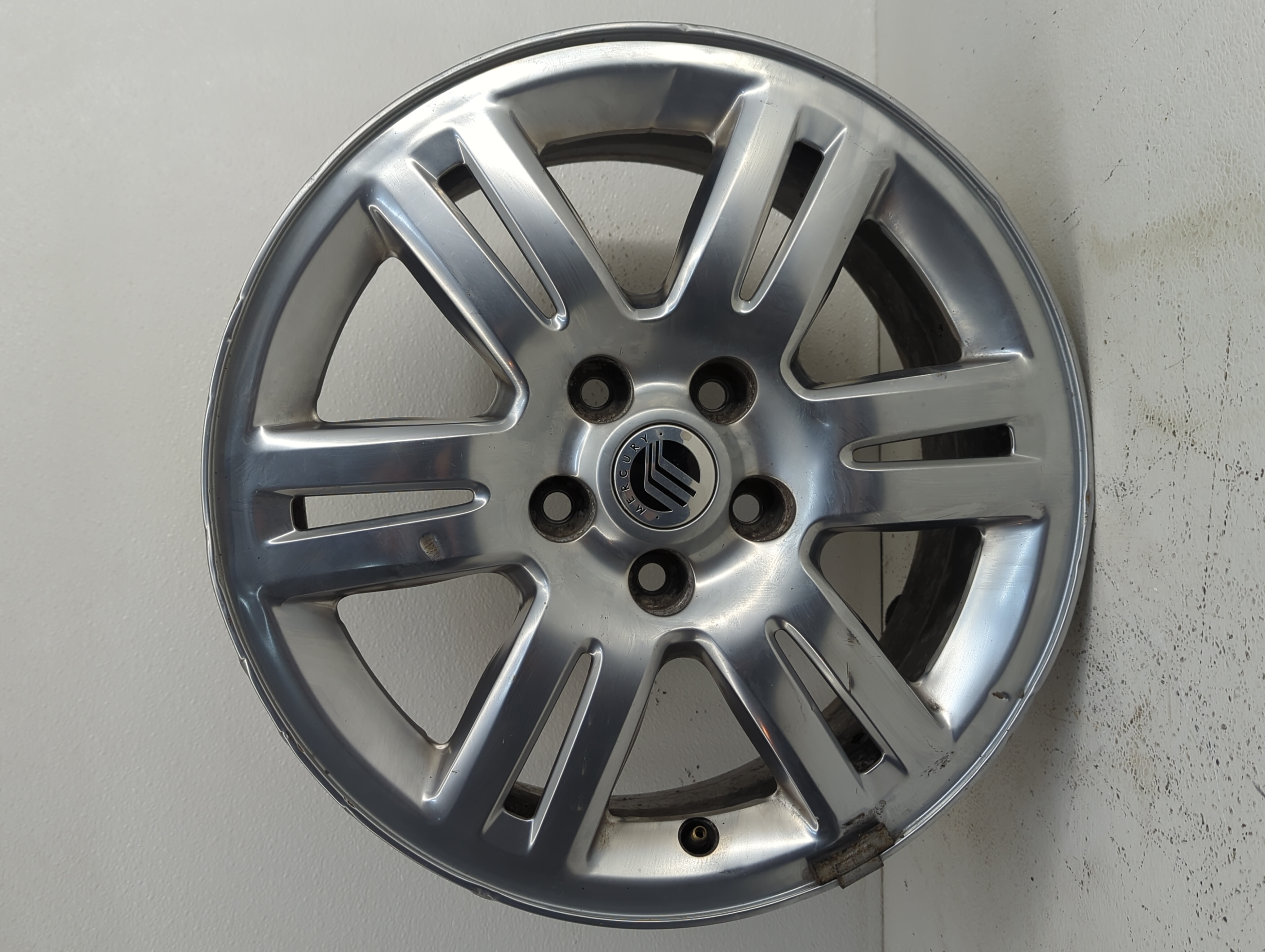 Picture of 2008-2011 Mercury Mariner Wheel Rim Oem 874458