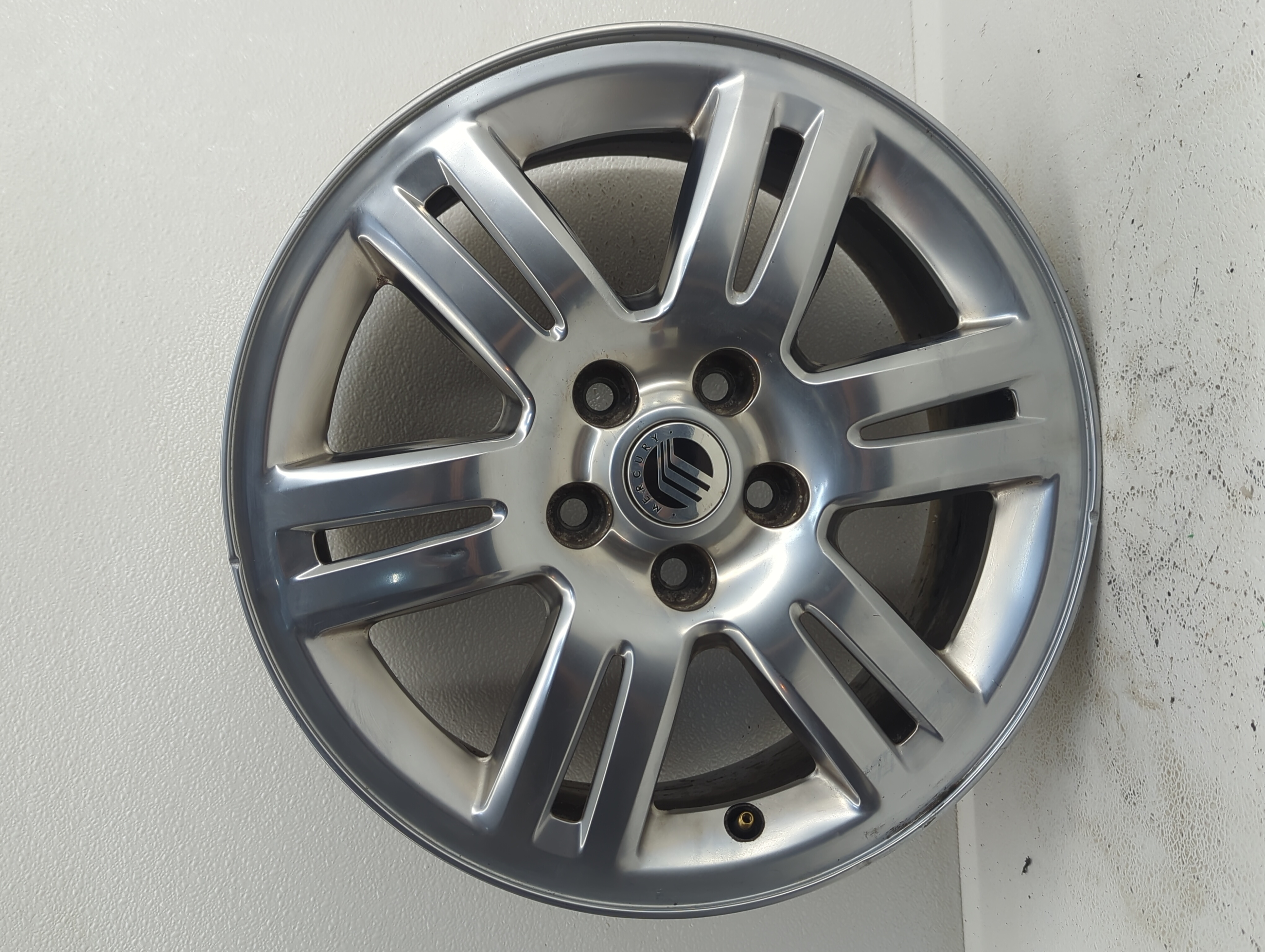 Picture of 2008-2011 Mercury Mariner Wheel Rim Oem 874460