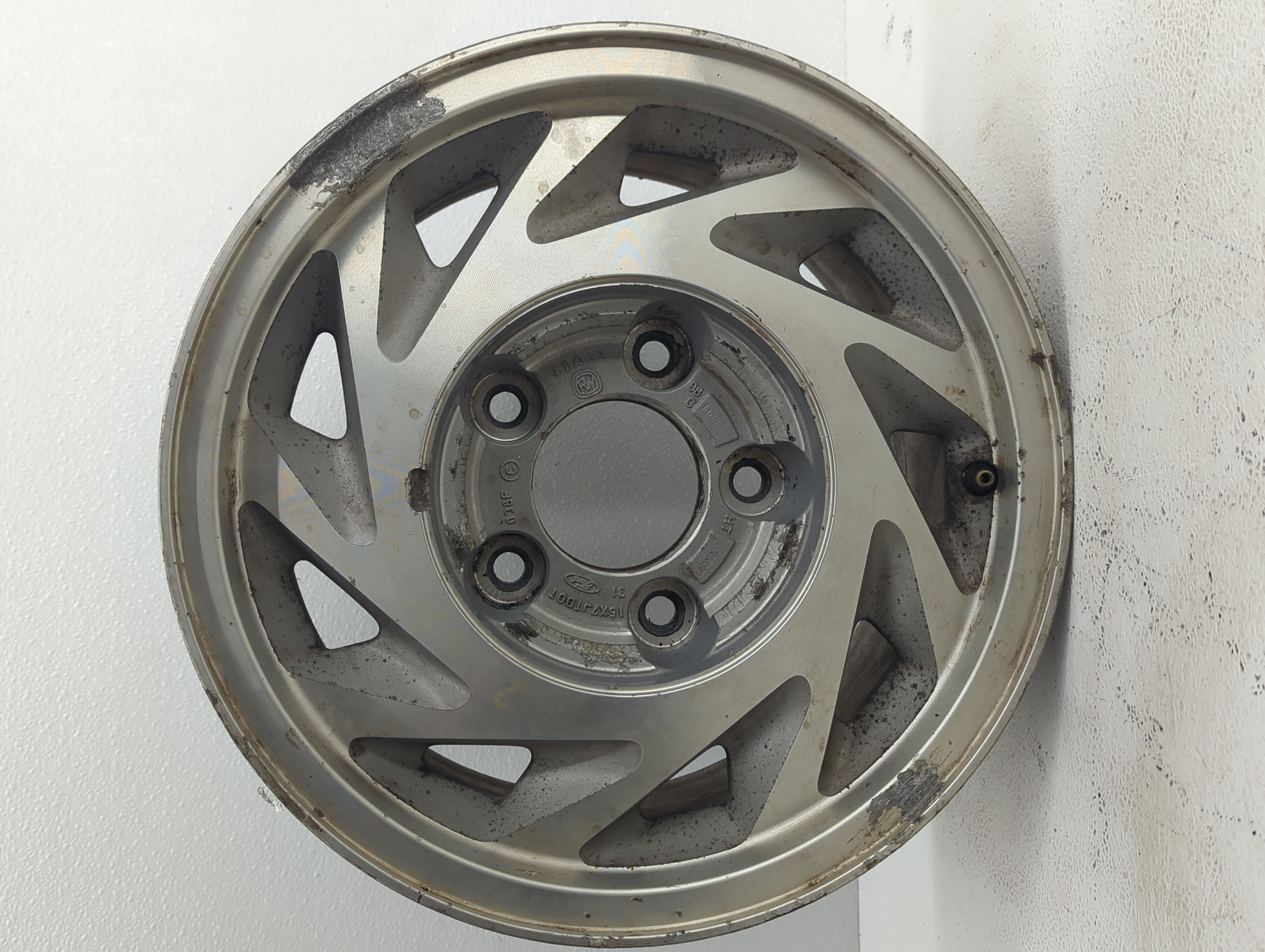 Picture of 2002-2003 Ford E-150 Wheel Rim Oem 875208