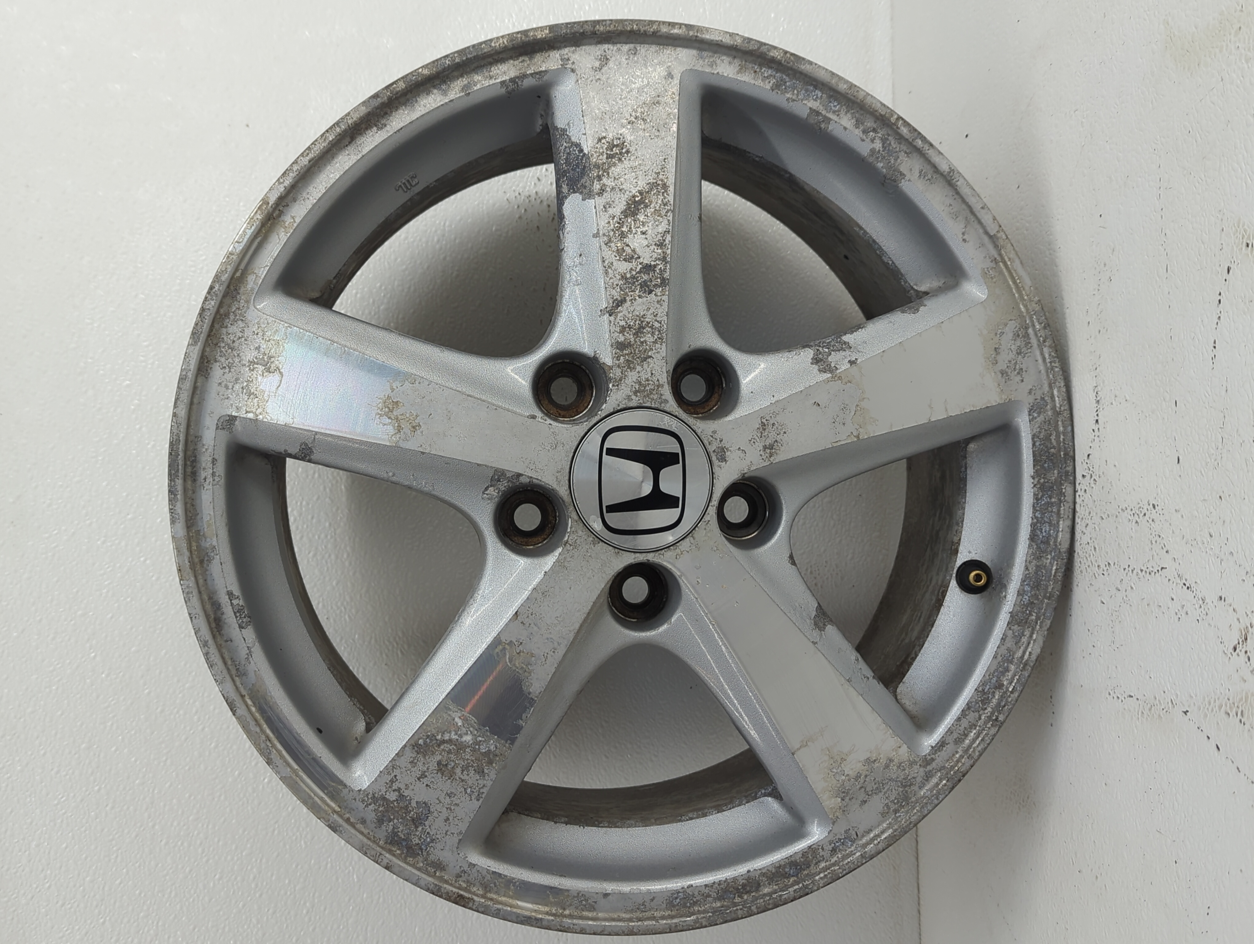 Picture of 2003-2005 Honda Accord Wheel Rim Oem 878541