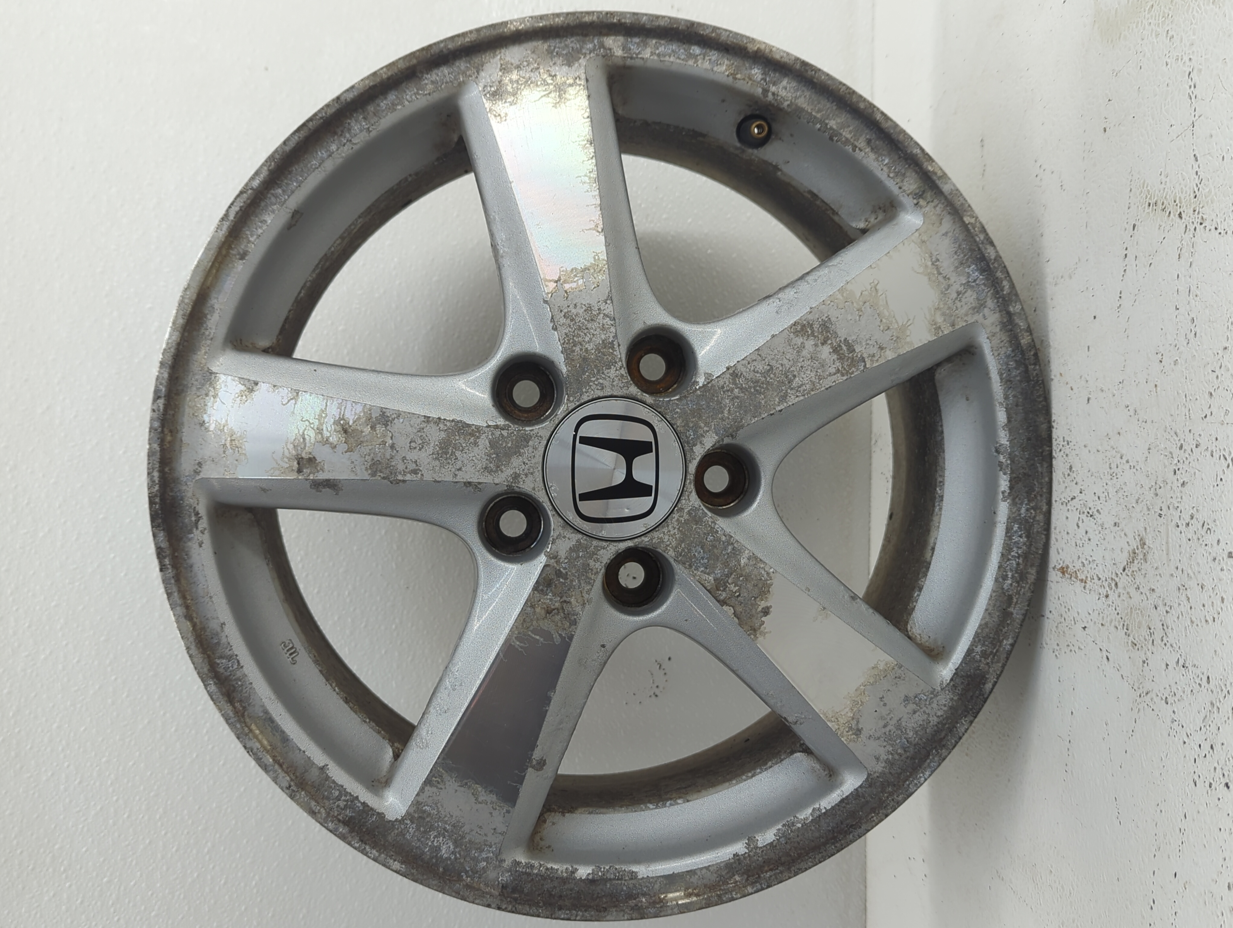 Picture of 2003-2005 Honda Accord Wheel Rim Oem 878543