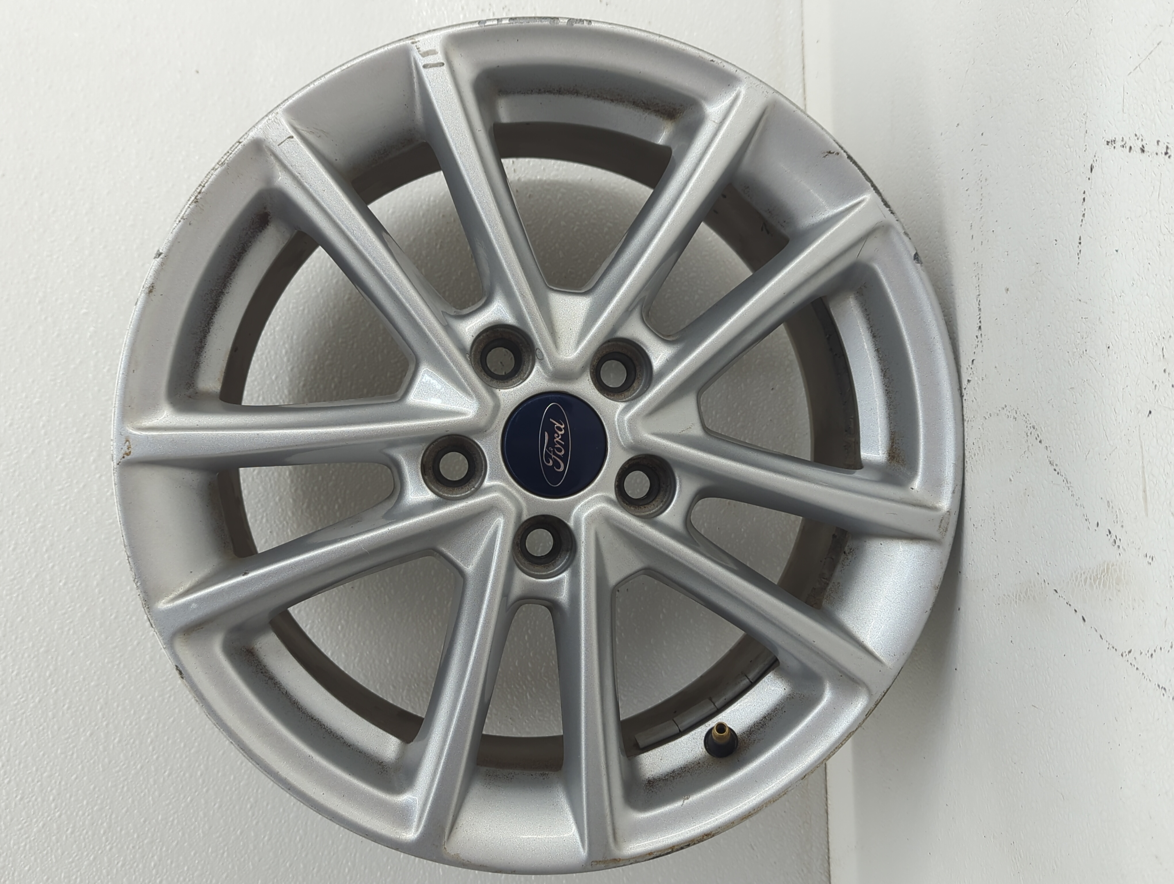 Picture of 2015-2018 Ford Focus Wheel Rim Oem 880582