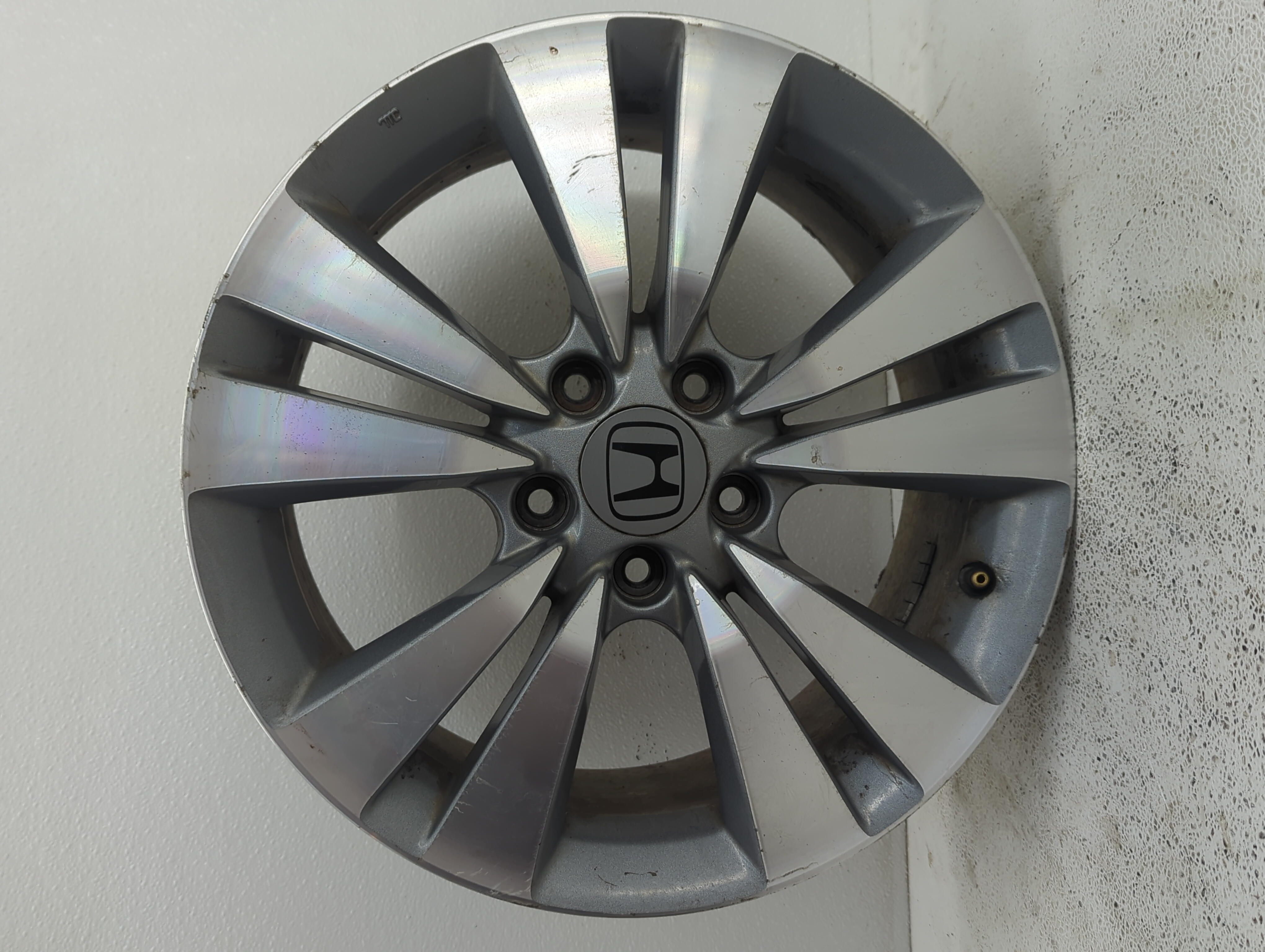 Picture of 2008-2012 Honda Accord Wheel Rim Oem 880618