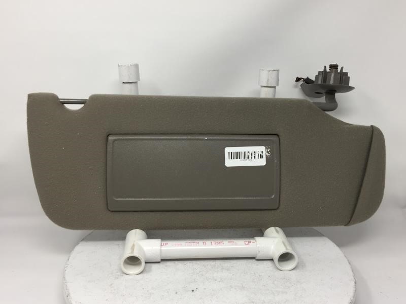 Picture of 2005 Cadillac Escalade Passenger Right Sun Visor Sunvisor 8823