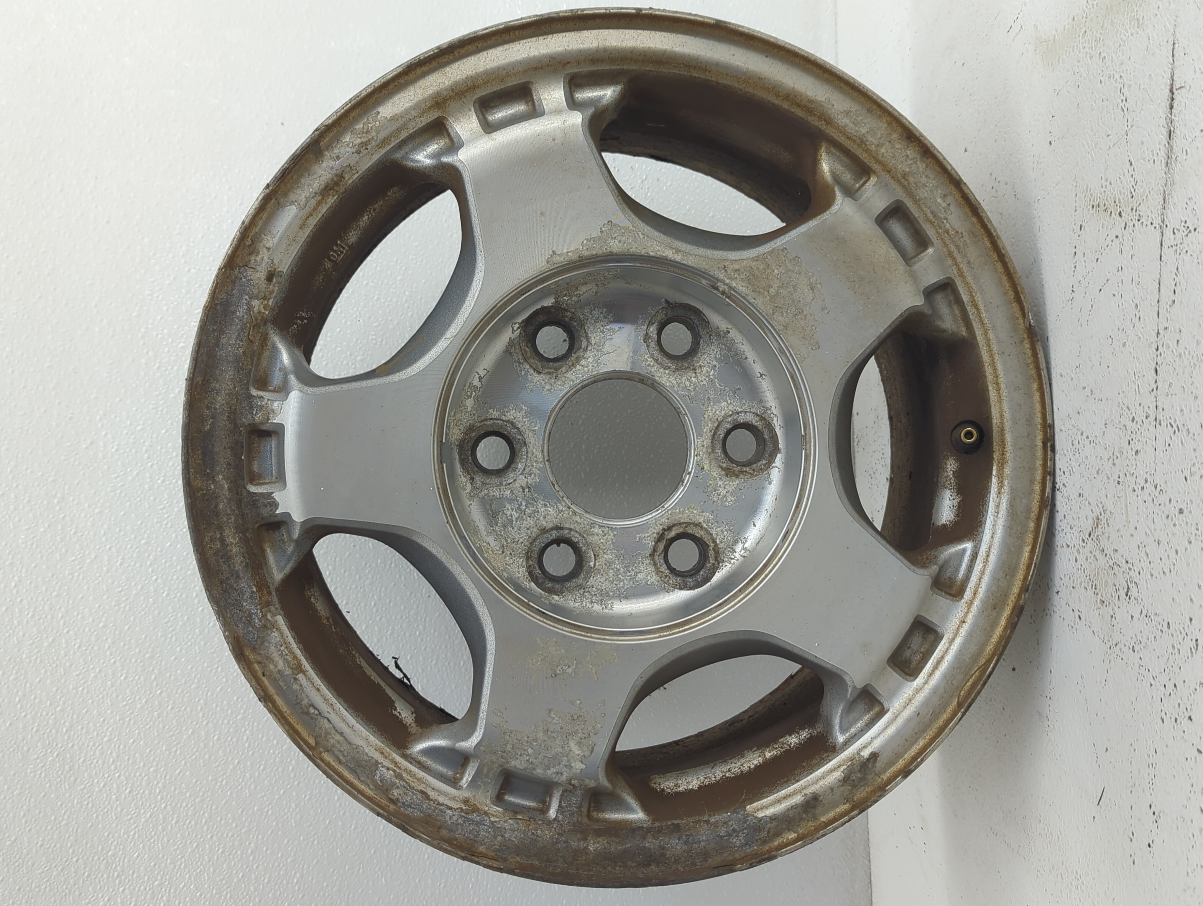 1999-2002 Chevrolet Silverado 1500 Wheel Rim Oem 883397 - Oemusedautoparts1.com