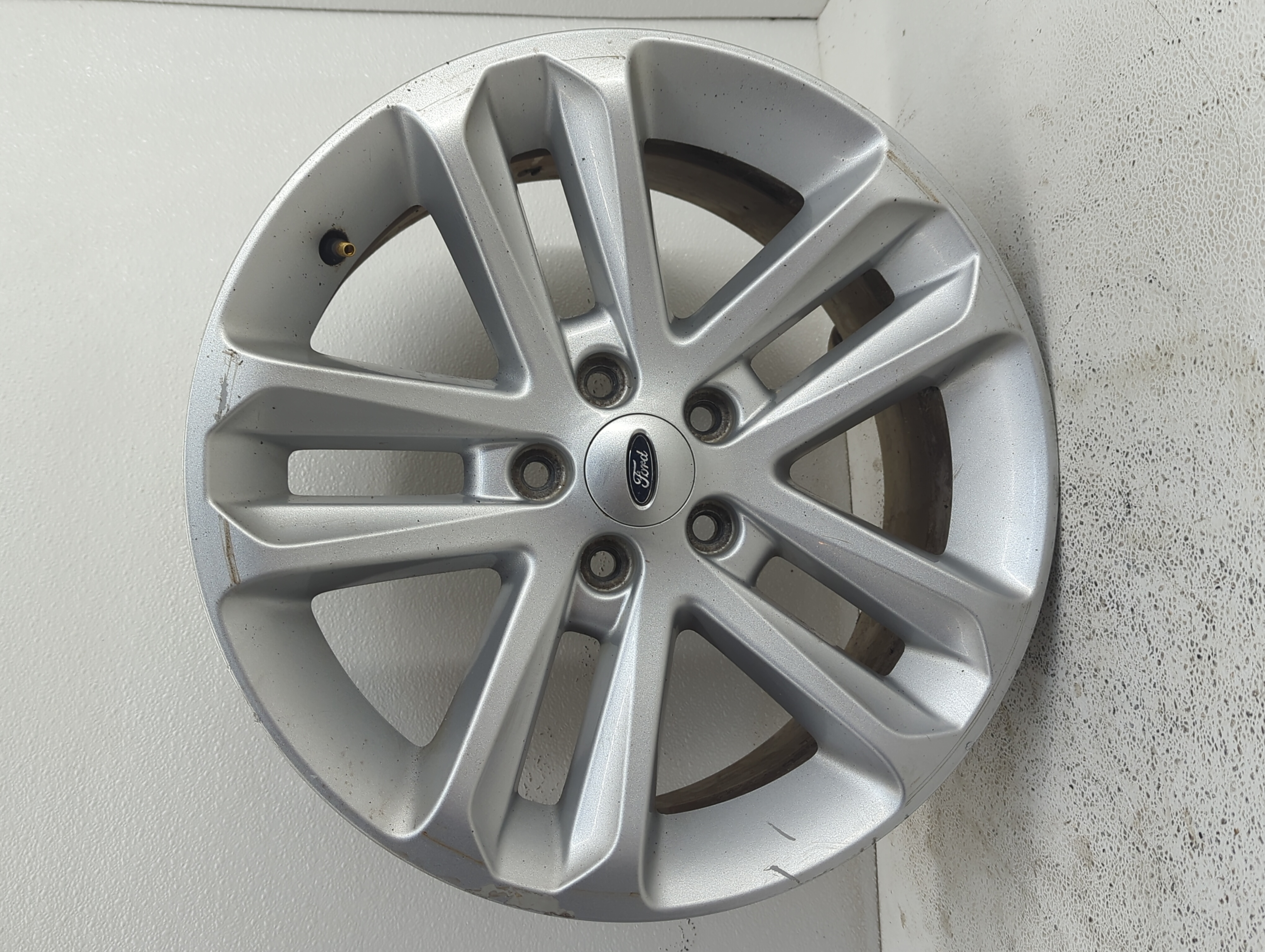2011-2017 Ford Explorer Wheel Rim Oem 883644 - Oemusedautoparts1.com