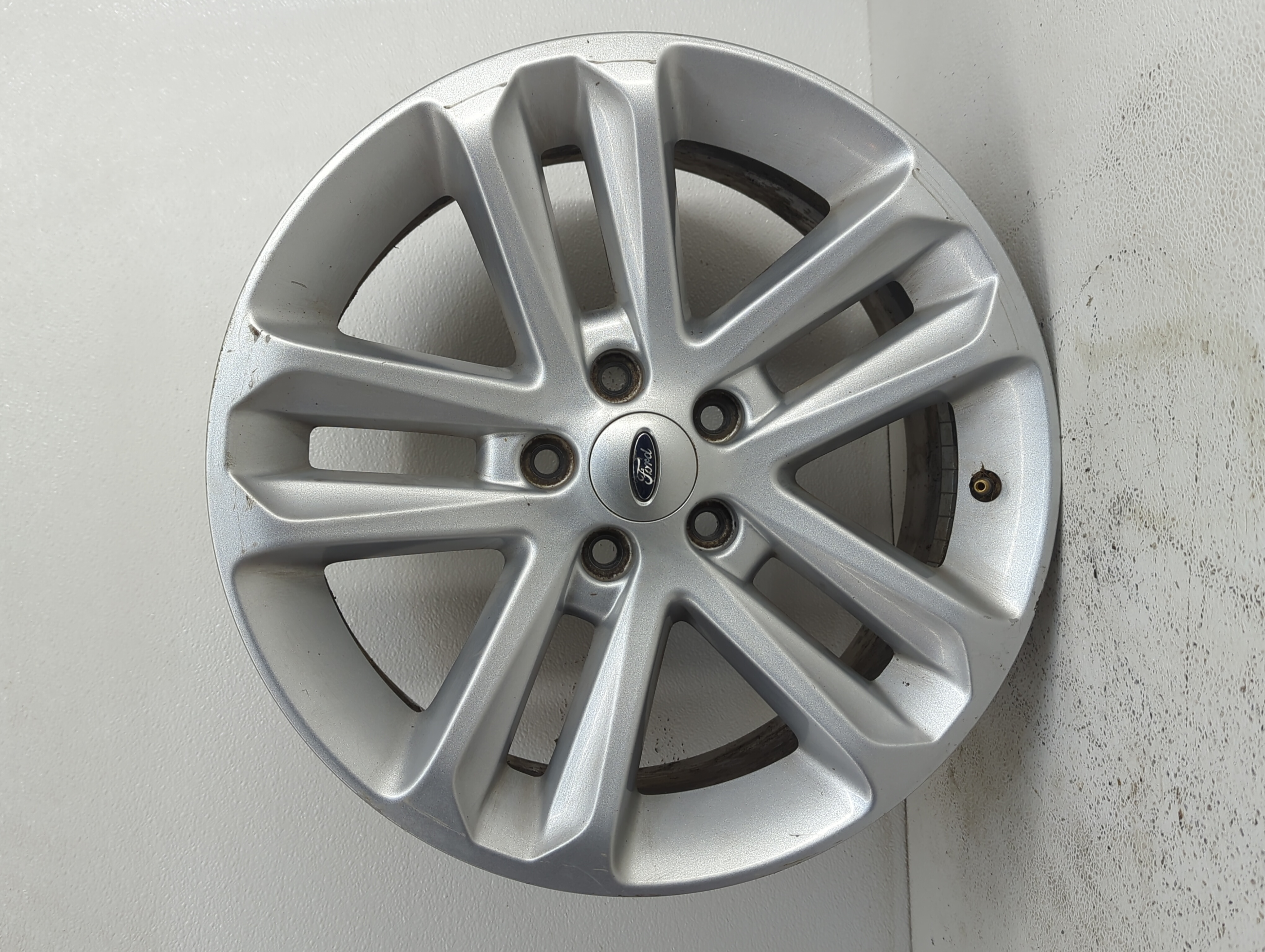 2011-2017 Ford Explorer Wheel Rim Oem 883645 - Oemusedautoparts1.com