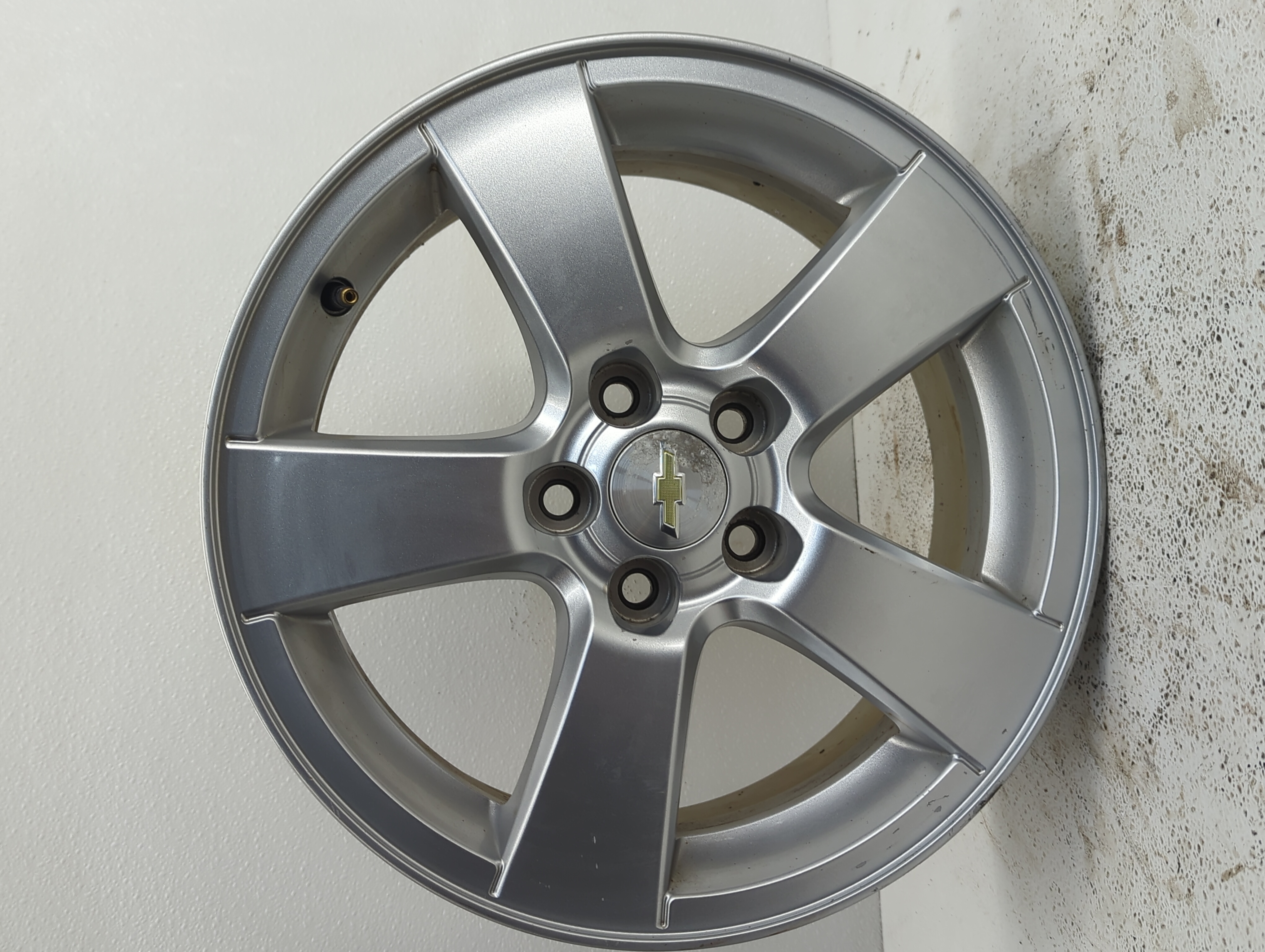 Picture of 2014-2016 Chevrolet Cruze Oem Wheel Rim 888408