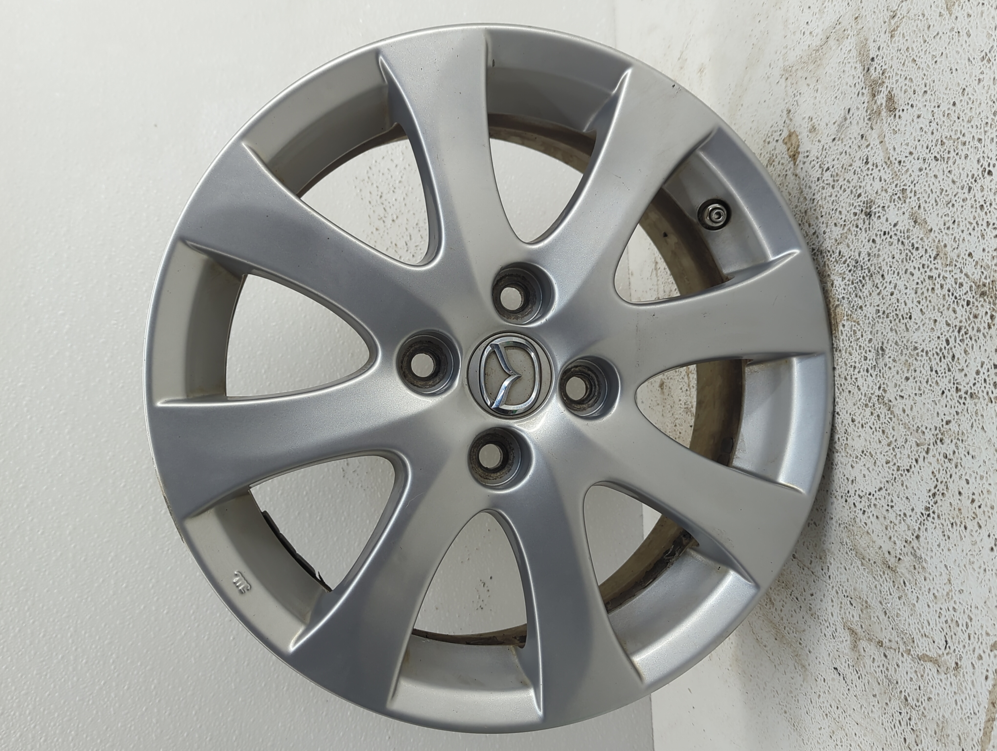Picture of 2011-2014 Mazda 2 Wheel Rim Oem 890822