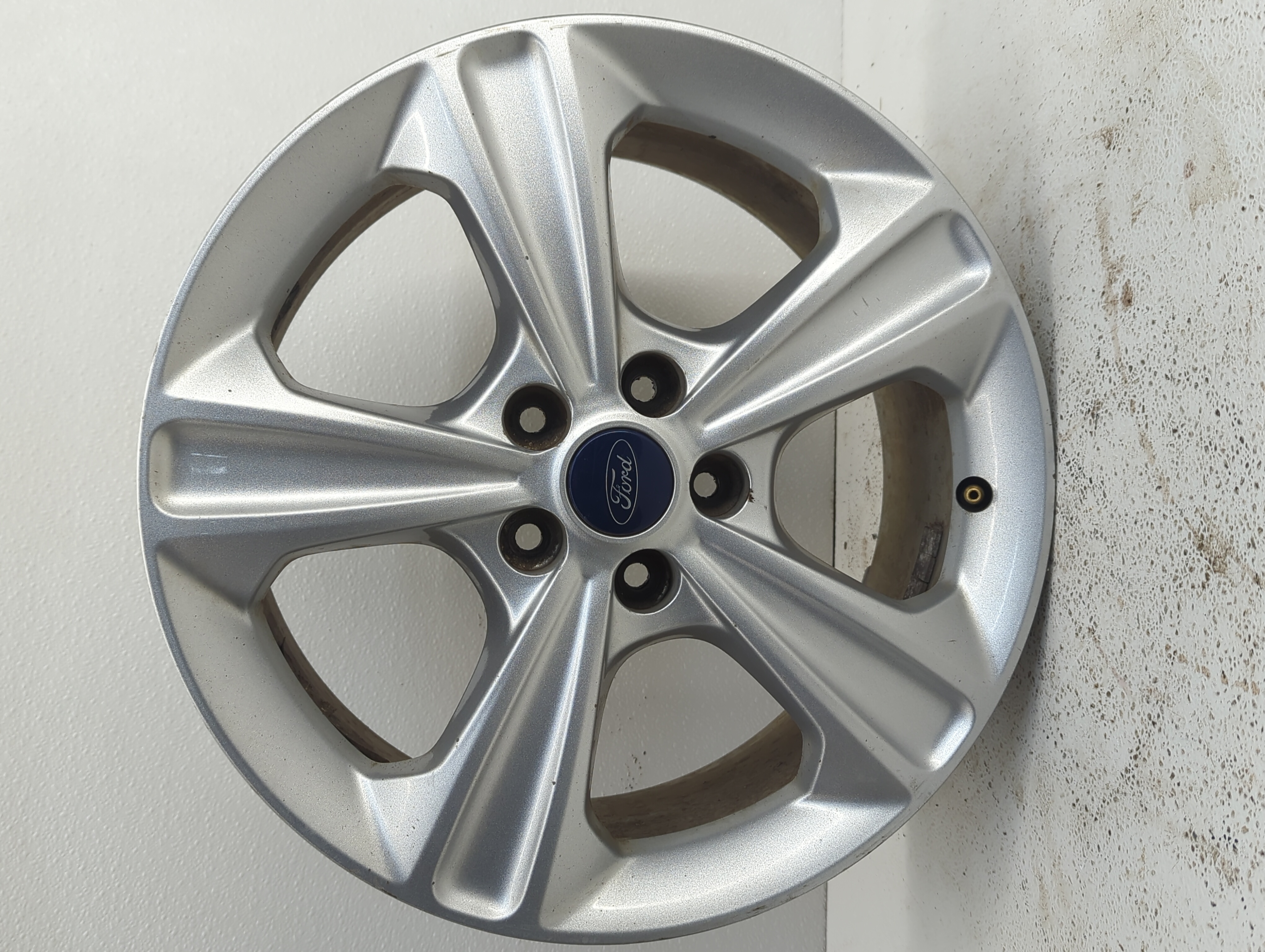 Picture of 2013-2016 Ford Escape Wheel Rim Oem 890950