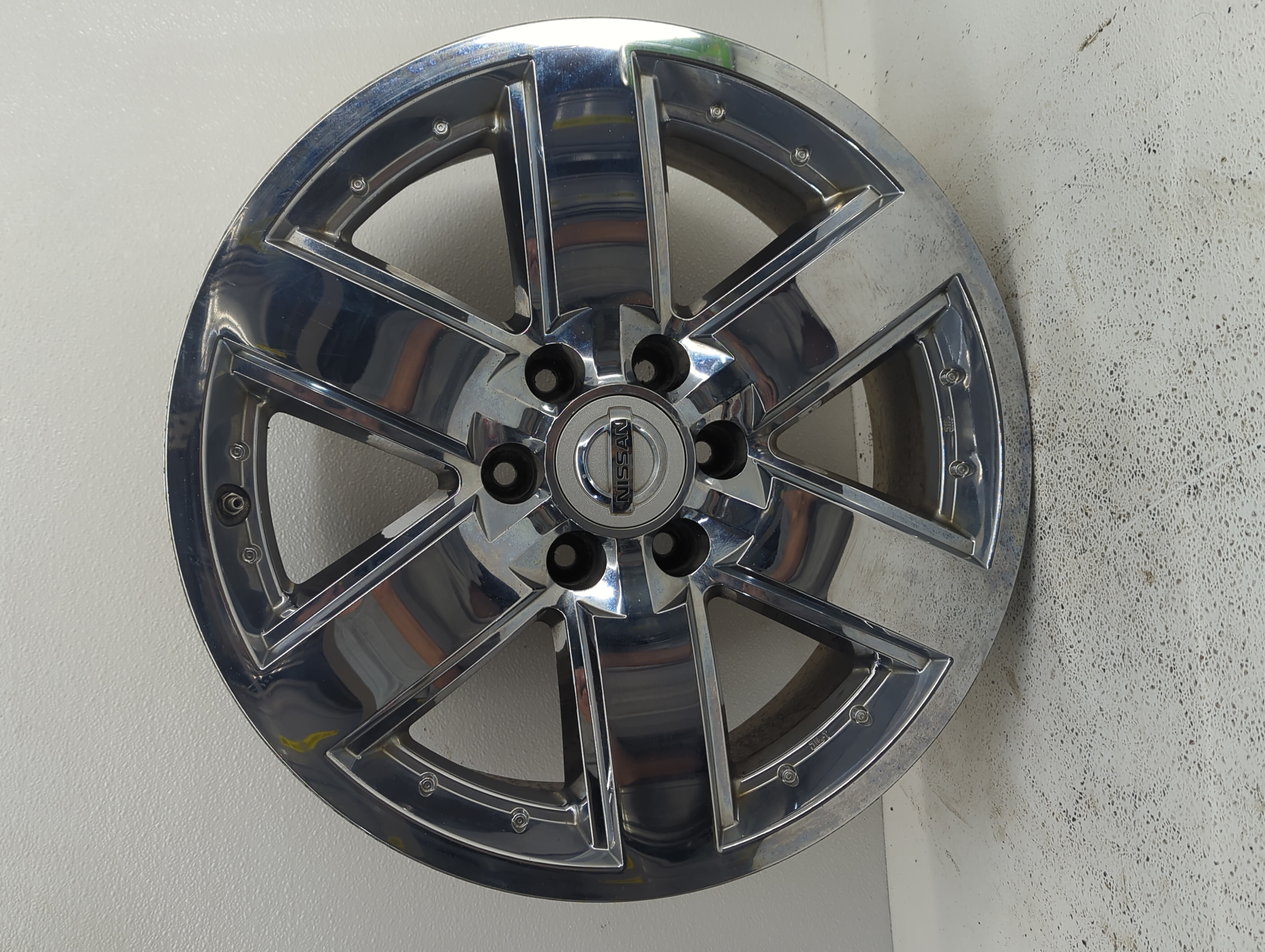 2009-2014 Nissan Armada Wheel Rim Oem 895951 - Oemusedautoparts1.com