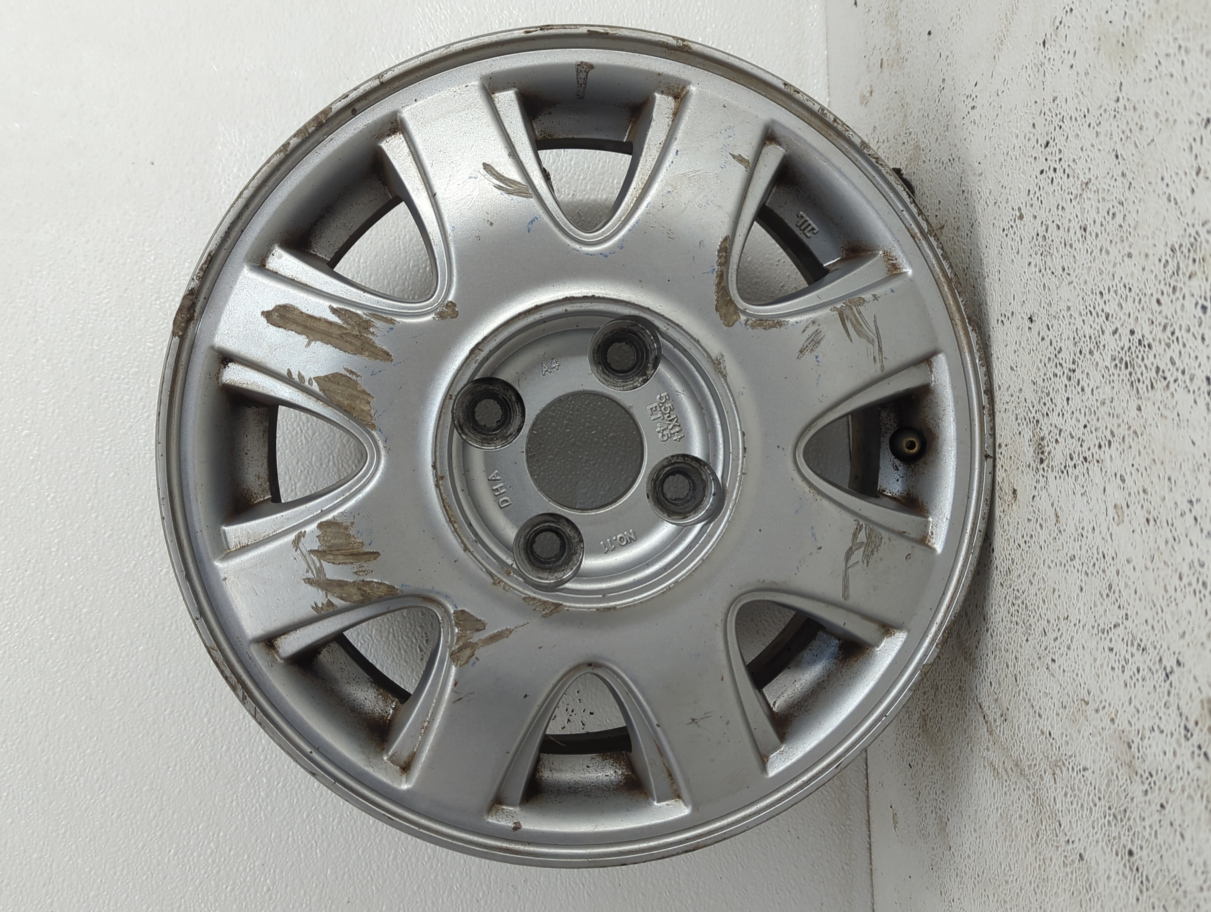 2004-2005 Chevrolet Aveo Wheel Rim Oem 899833 - Oemusedautoparts1.com