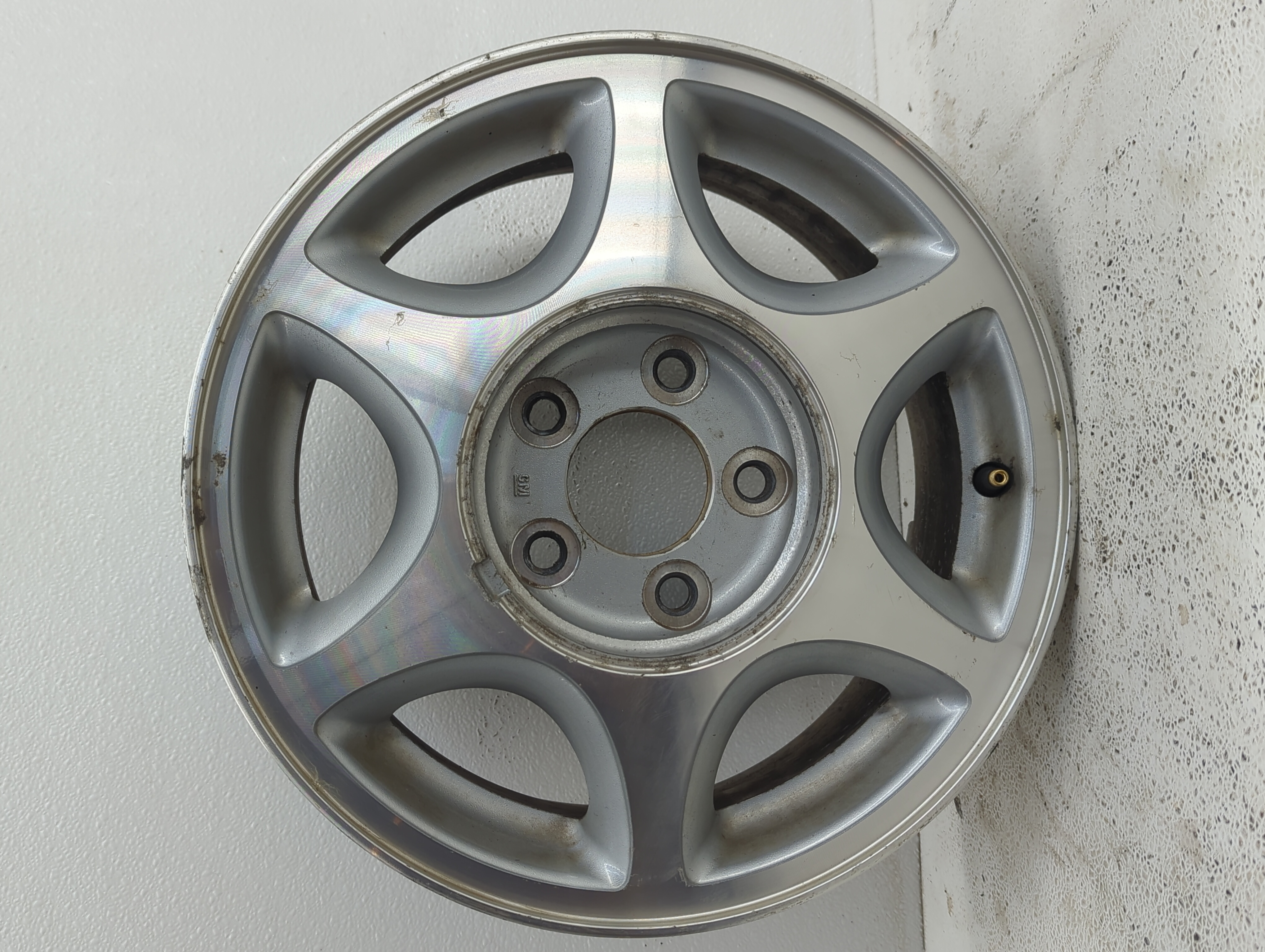 1997-1999 Oldsmobile Cutlass Wheel Rim Oem 899992 - Oemusedautoparts1.com
